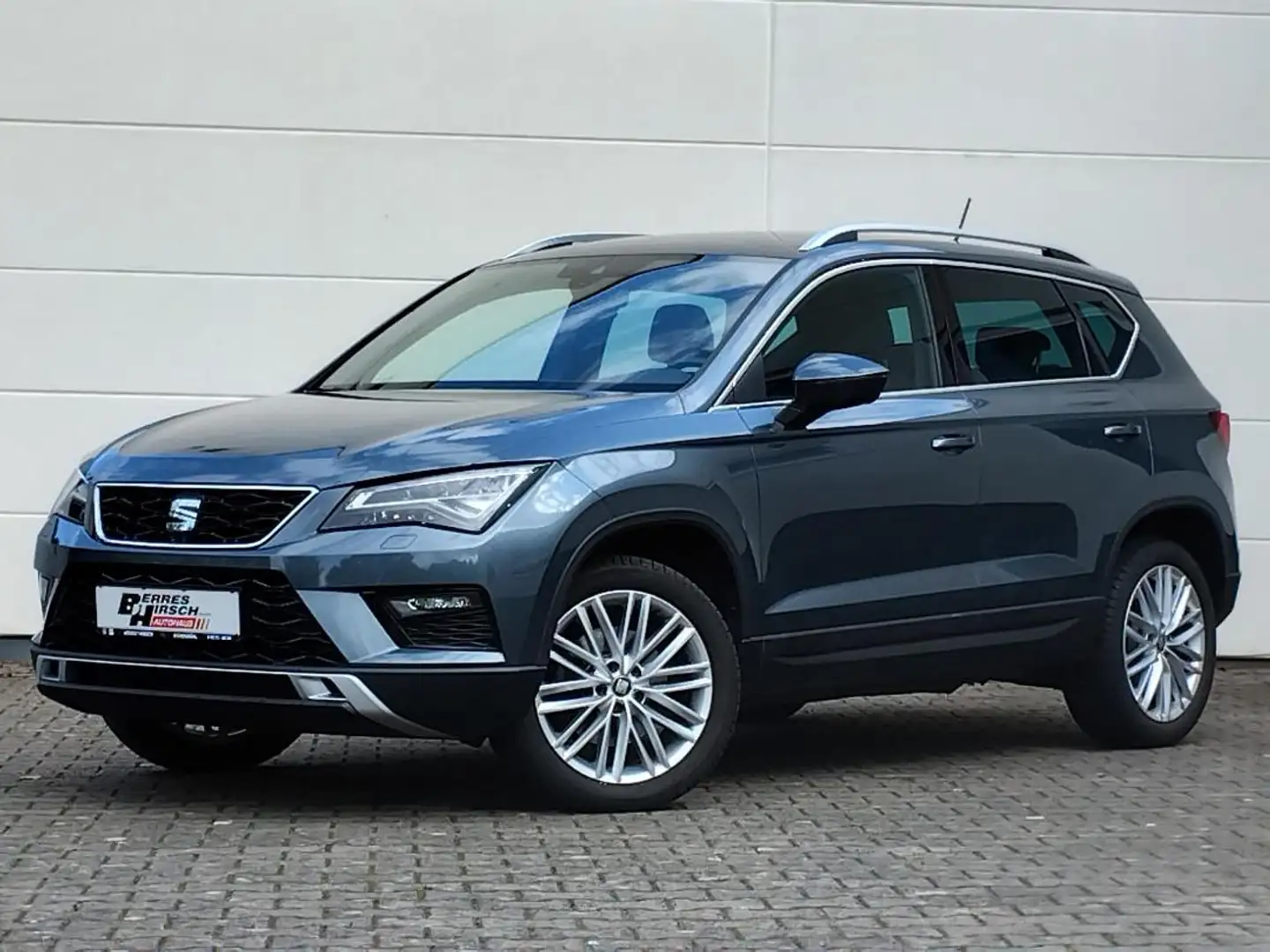 SEAT Ateca XCELLENCE Grau - 1