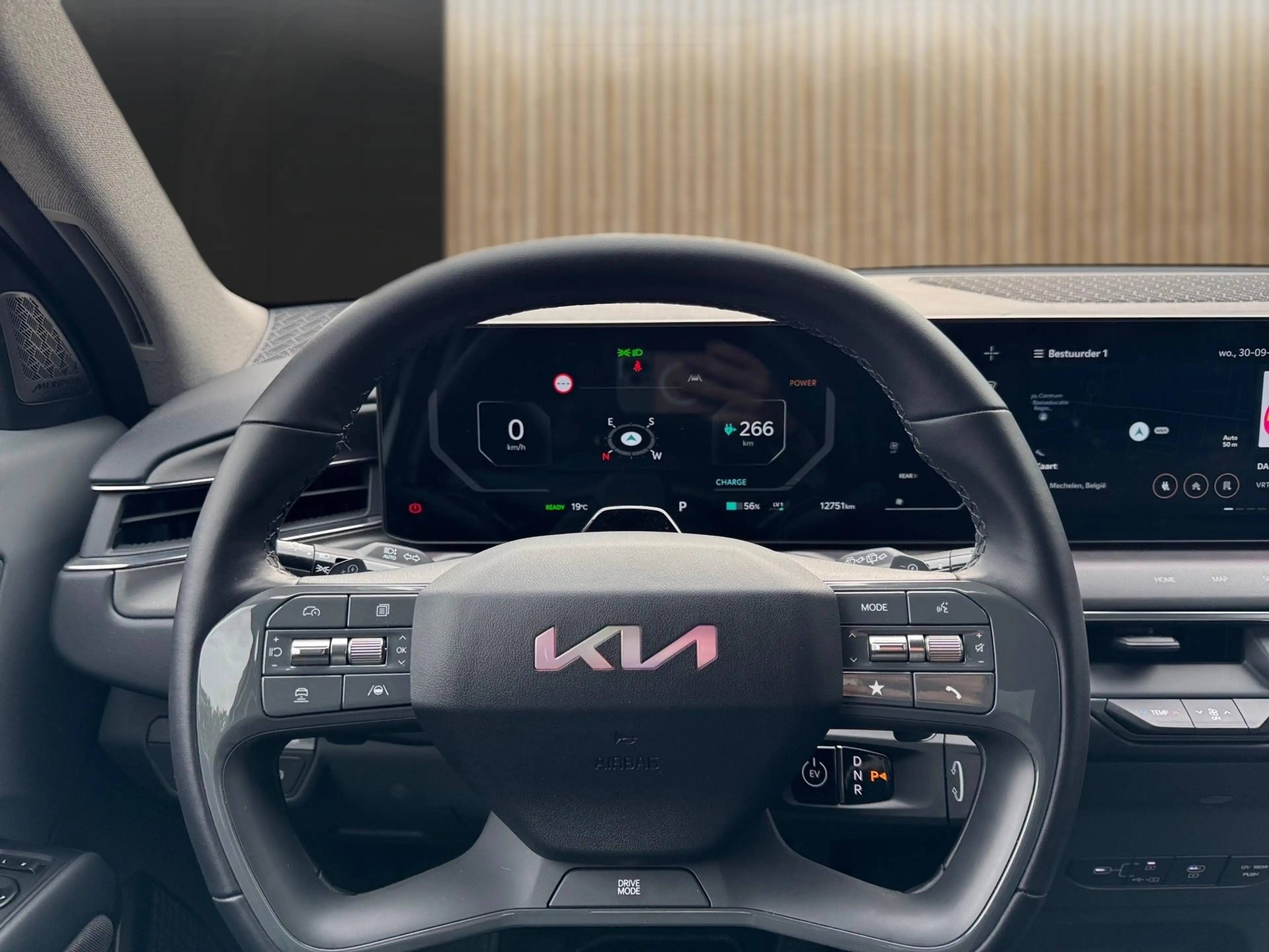 Kia EV9 99,8 kWh RWD Business Plus + Premium Pack - 7PL — photo 10