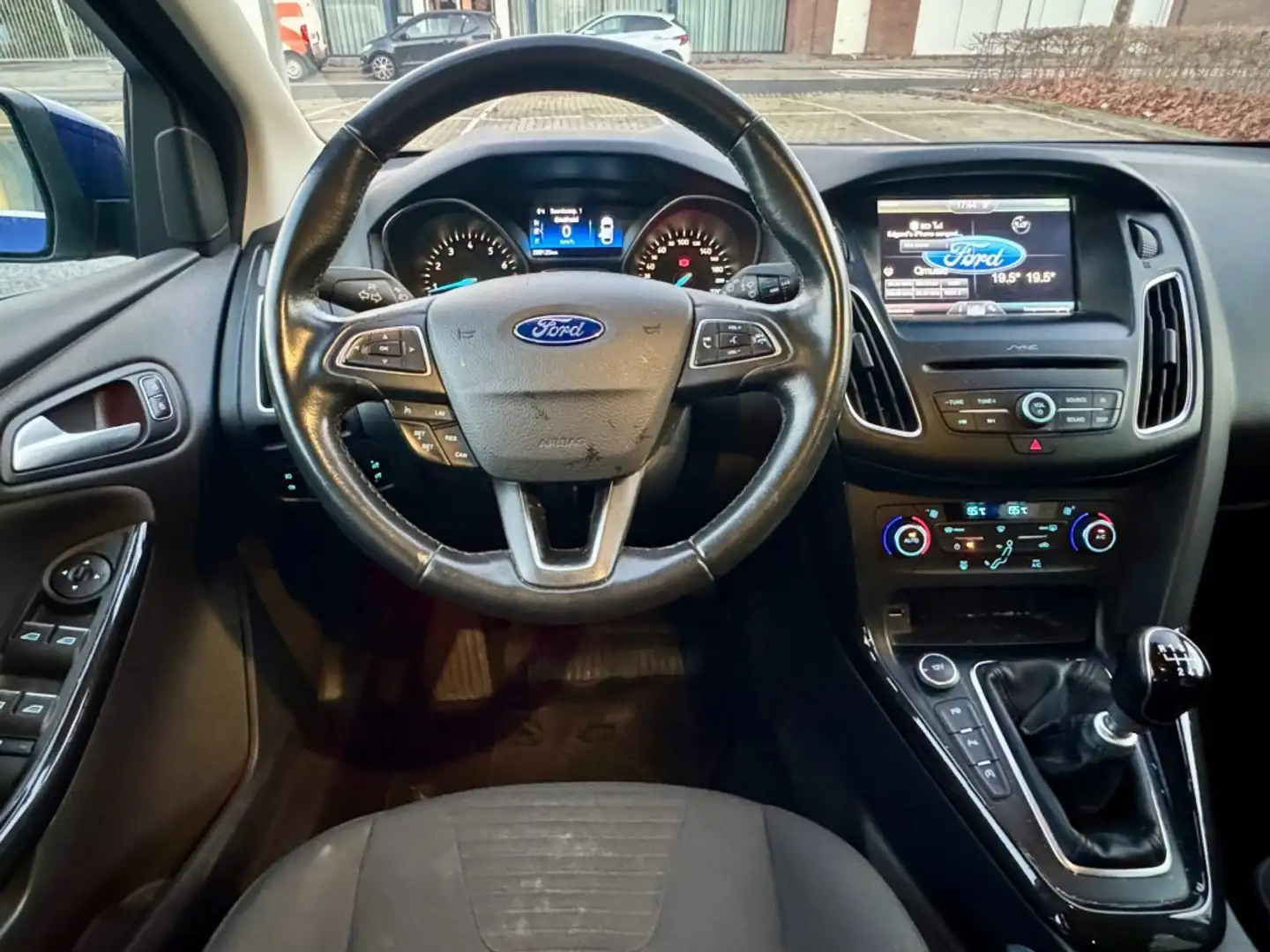 Ford Focus 1.0 Titanium Edition CLIMA PARKASSIST NAP APK Blauw - 2