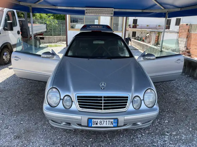 Mercedes-Benz CLK 200