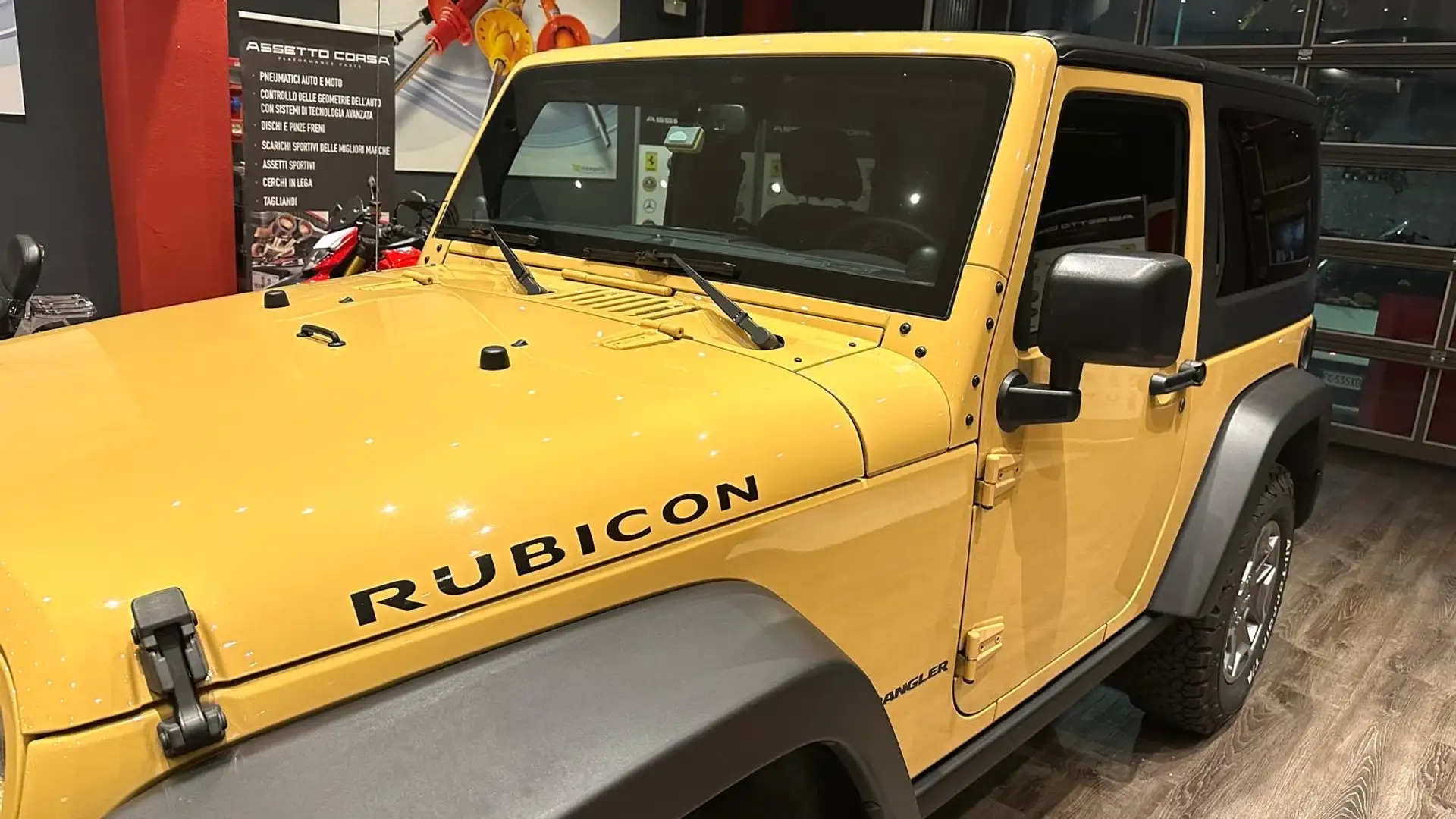 Jeep Wrangler Wrangler III 2011 2.8 crd Rubicon auto Beige - 2