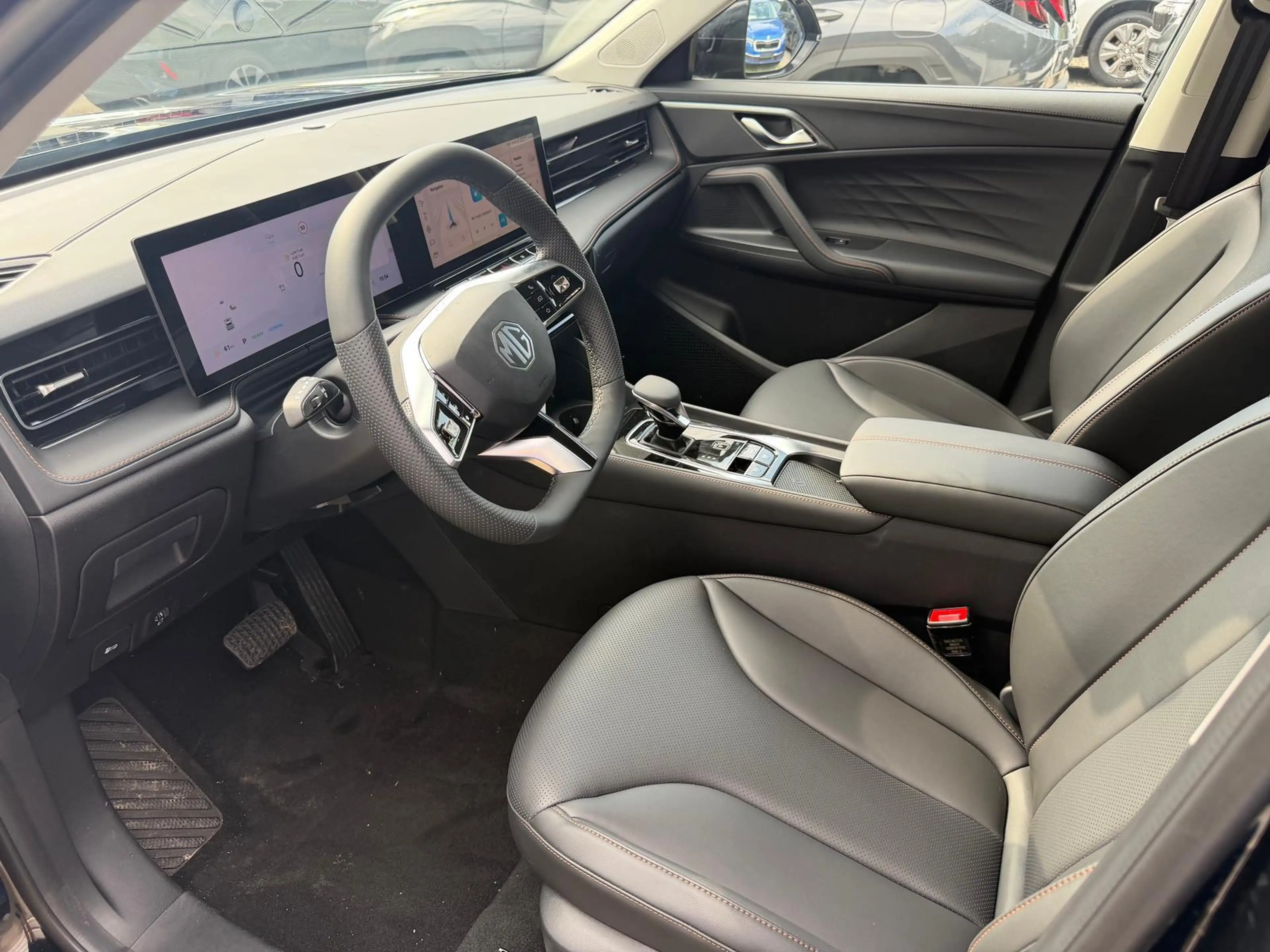 MG HS Luxury HEV+ 224PS Android Auto*Navi*SHZ*360° Ka... — photo 6