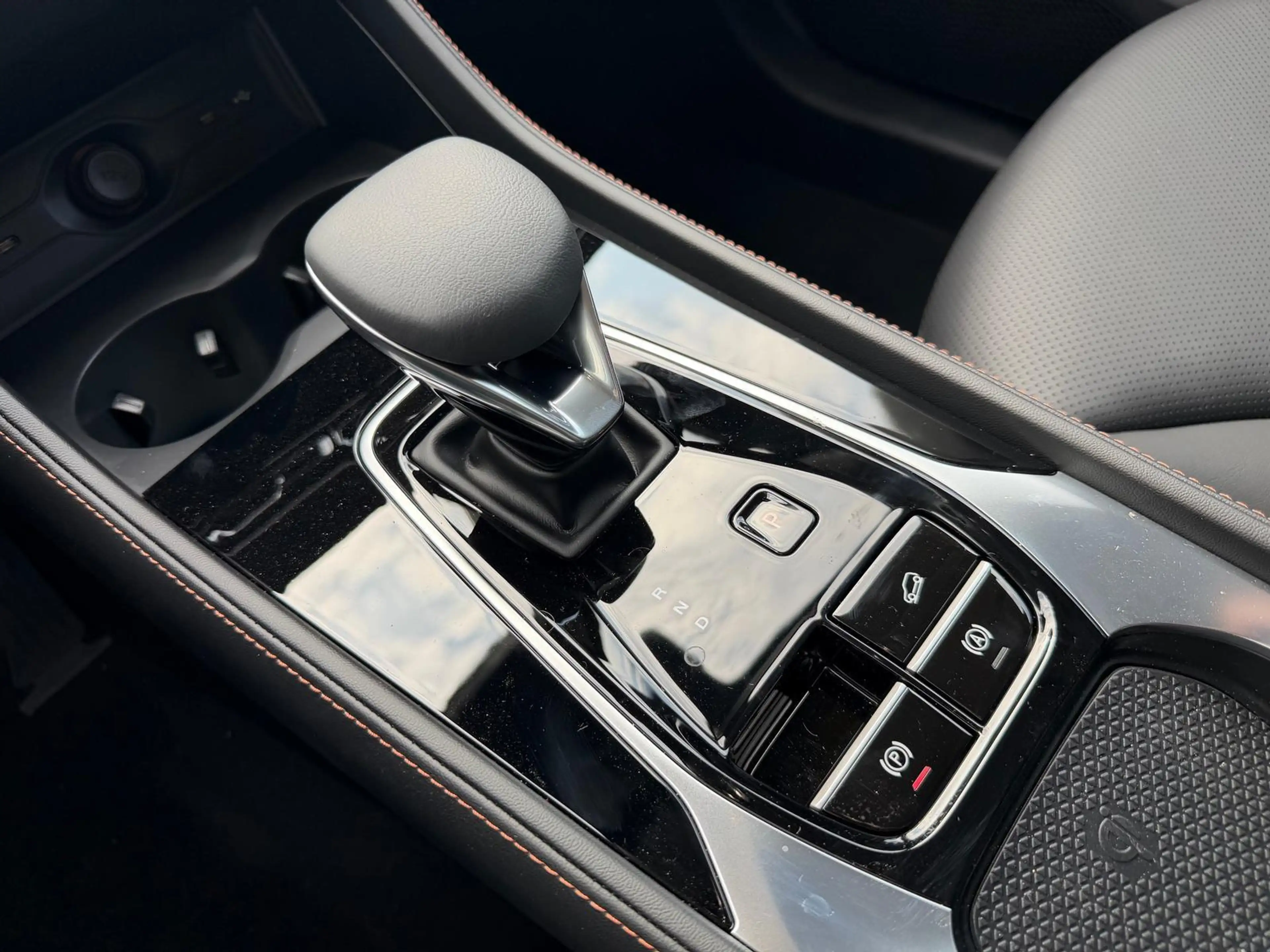 MG HS Luxury HEV+ 224PS Android Auto*Navi*SHZ*360° Ka... — photo 10