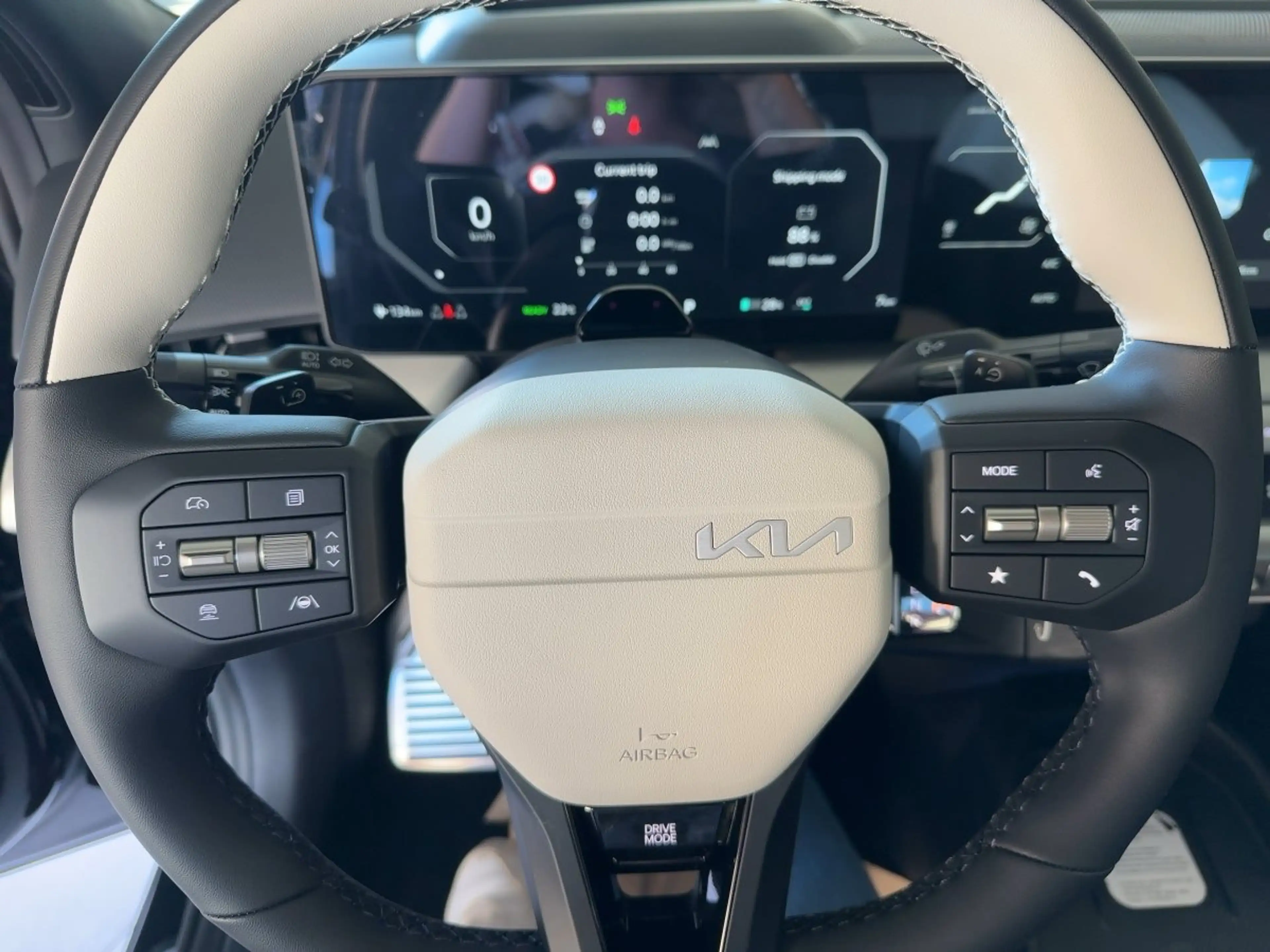 Kia EV4 Fastback 360°*ACC*Pano*el.Sitze*HUD*DualLED — photo 14
