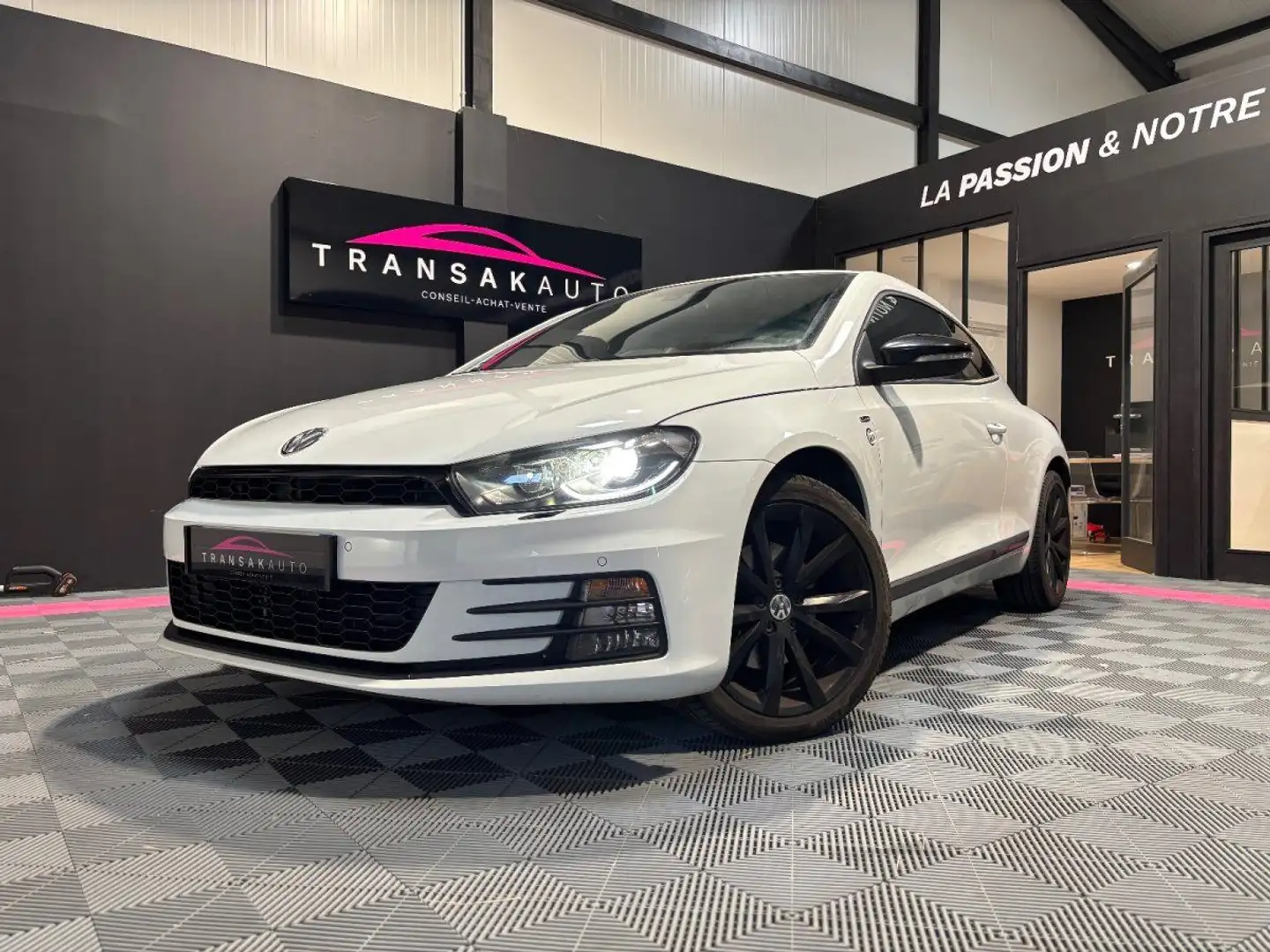 Volkswagen Scirocco 2.0 TDI 184 Série Limitée Club DSG6 Fehér - 1