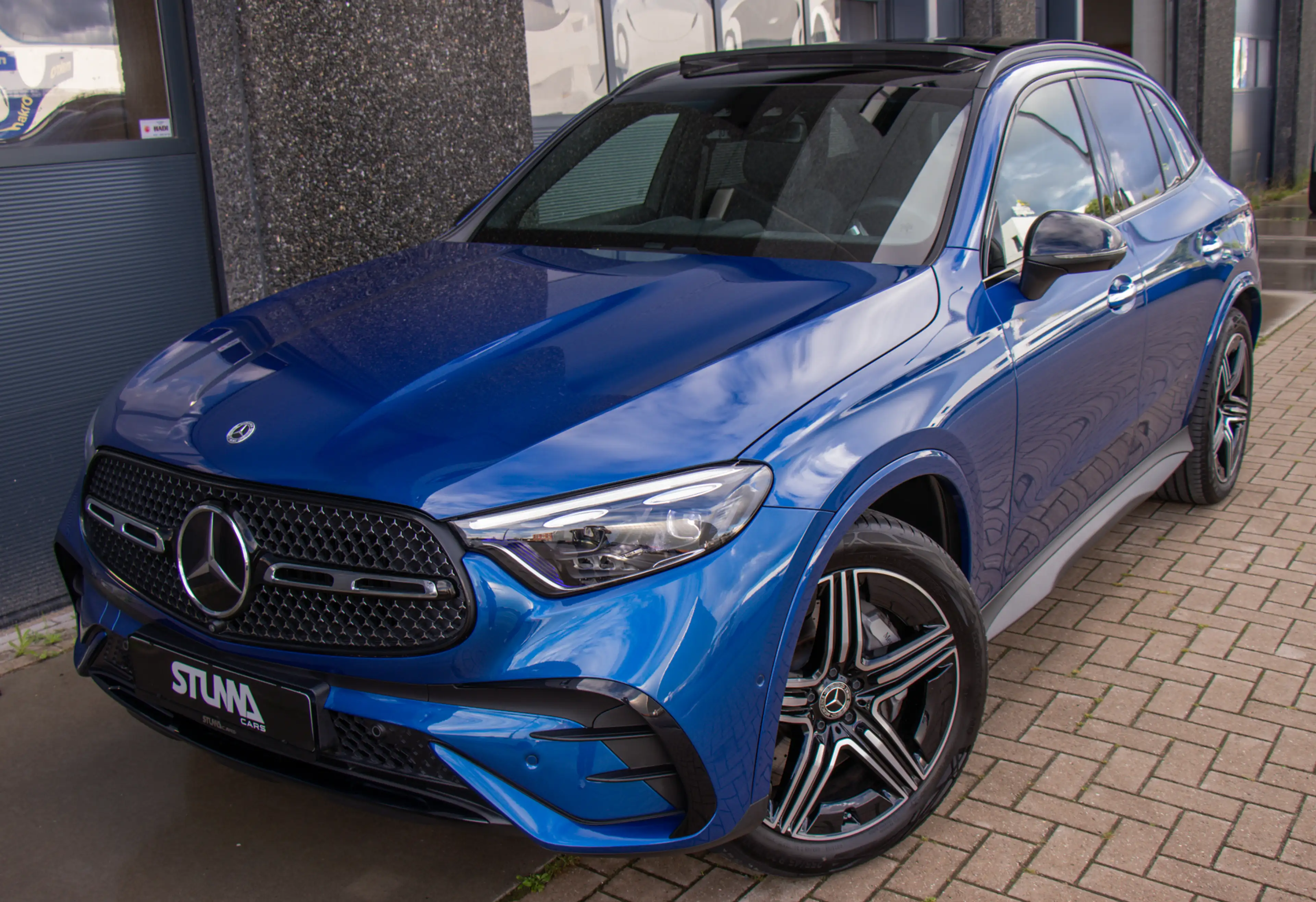 Mercedes-Benz GLC 400 400e 4MATIC AMG Line | Pano | 360 | Burmester | Sf — photo 9
