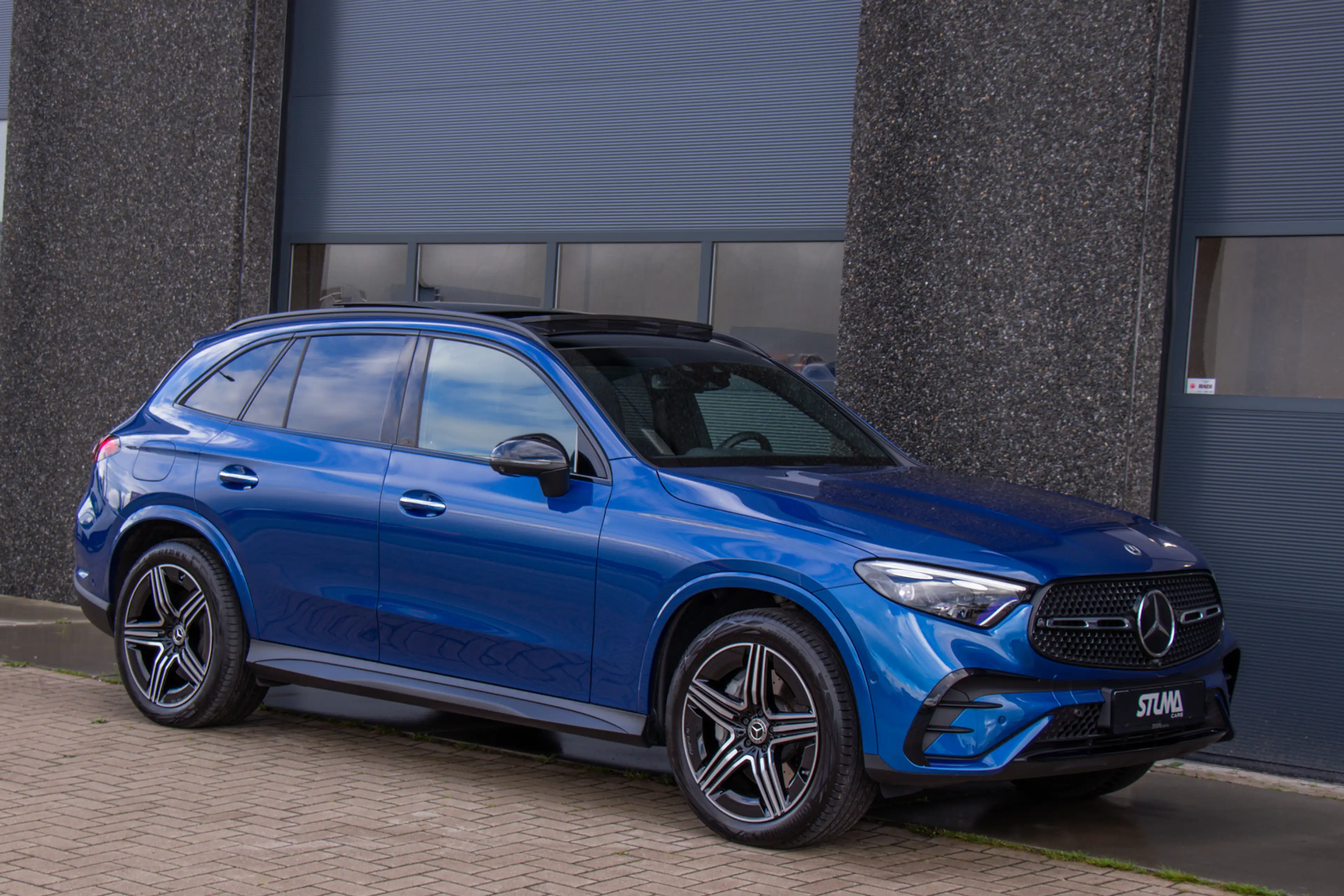 Mercedes-Benz GLC 400 400e 4MATIC AMG Line | Pano | 360 | Burmester | Sf — photo 15