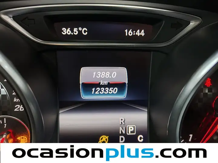 Mercedes-Benz Clase A A 200d 7G-DCT 2016, foto 10