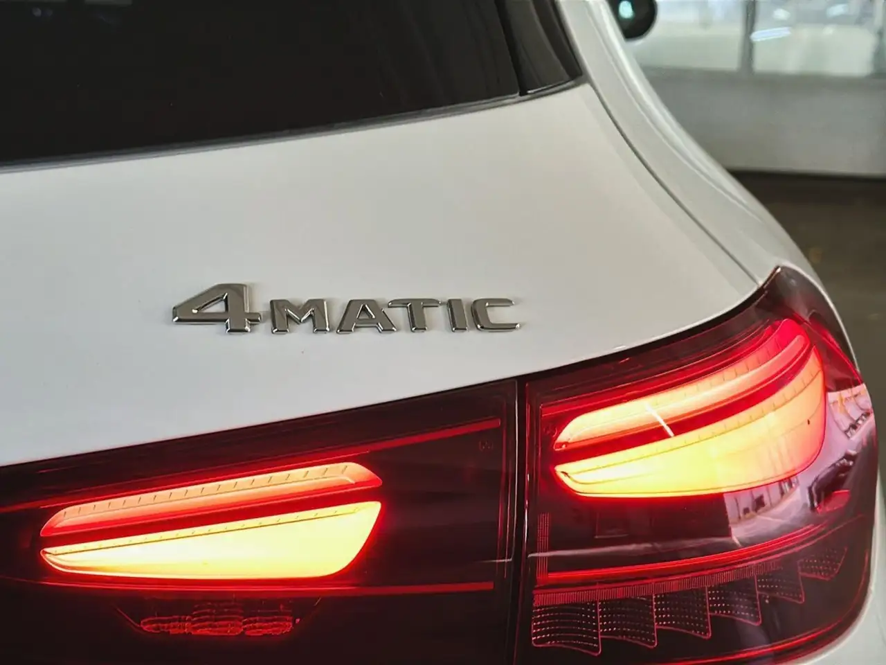 Mercedes-Benz GLA снимка Mercedes-Benz GLA