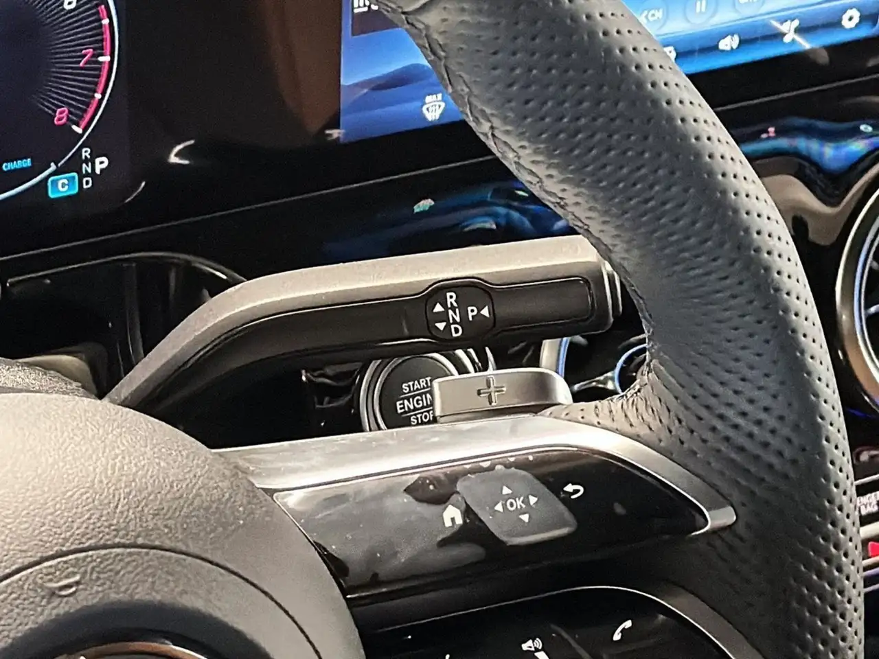 Mercedes-Benz GLA снимка Mercedes-Benz GLA