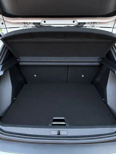 Peugeot 2008 2024, foto 9