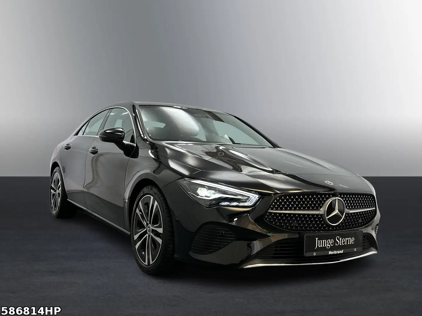 Mercedes-Benz CLA 200 Coupe Progressive  DISTRONIC Rückfahrk. Zwart - 2