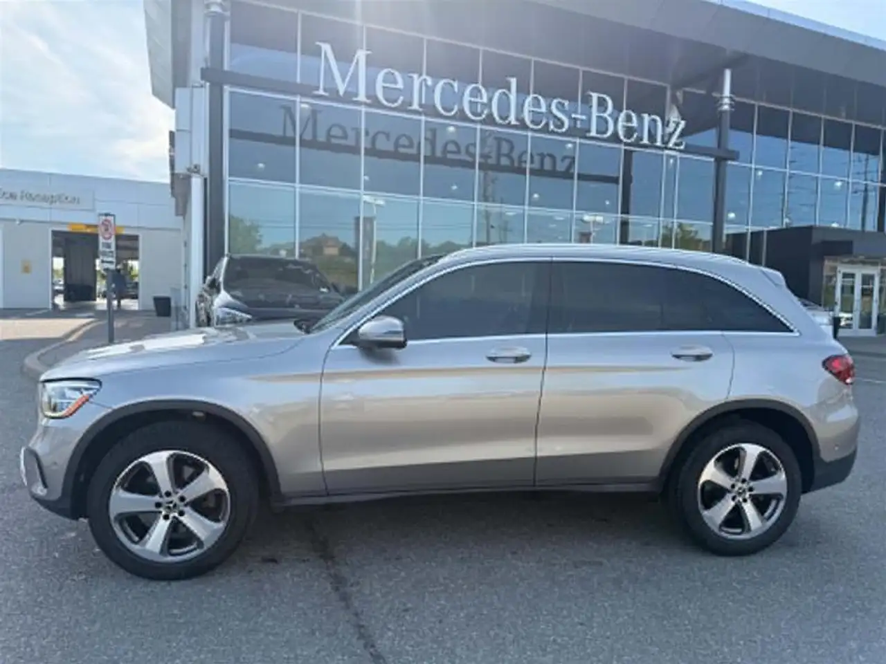 Mercedes-Benz GLC снимка Mercedes-Benz GLC