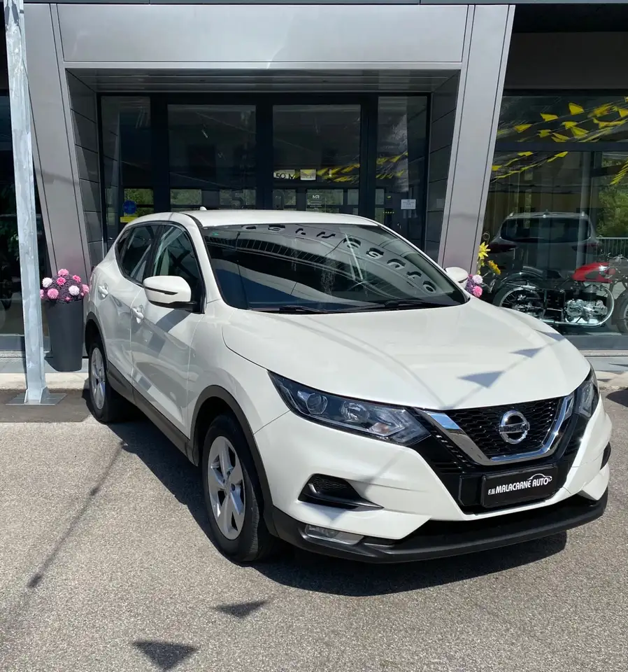 Nissan Qashqai 1.5 dci Business 115cv dct