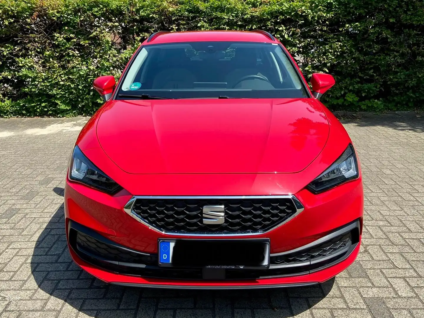 SEAT Leon Leon Sportstourer 1.0 eTSI OPF DSGStyle Красный - 1