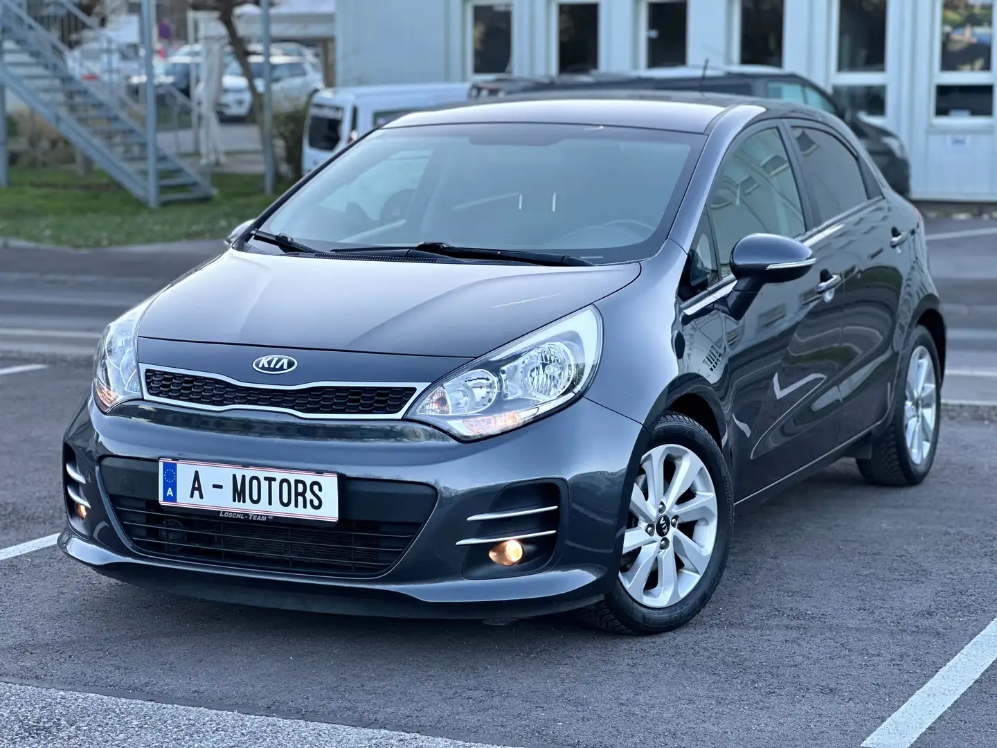 Kia Rio 1,2 MPI Team Austria Edition Grau - 1