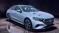 Mercedes-Benz E 300 9G-Tronic Plateado - thumbnail 3