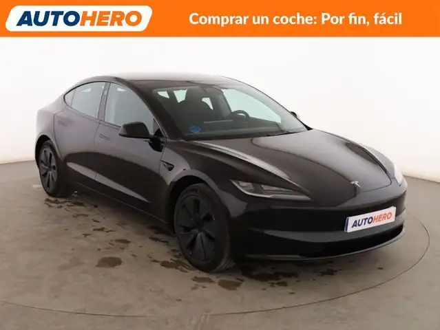 Tesla Model 3 view 8