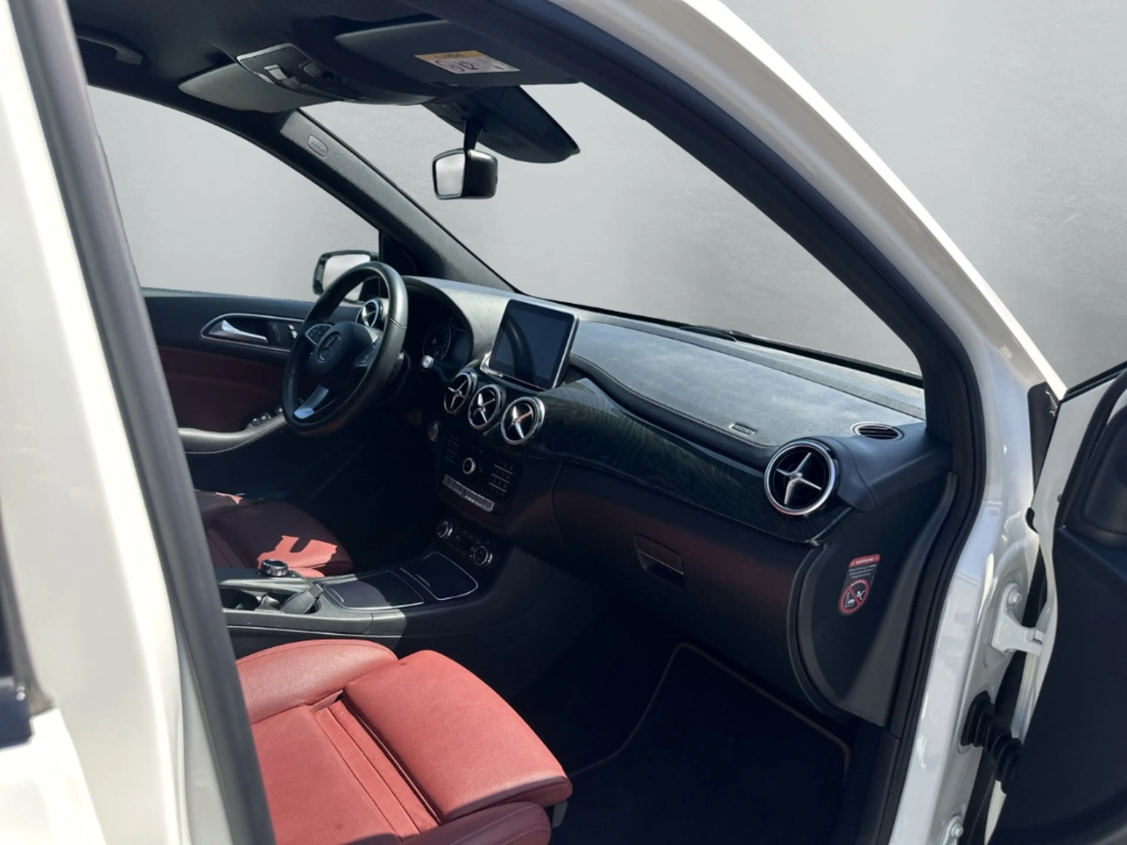 Mercedes-Benz B 220 4Matic Navi Leder Memory Sitze LED Blendfreies Fer — photo 12