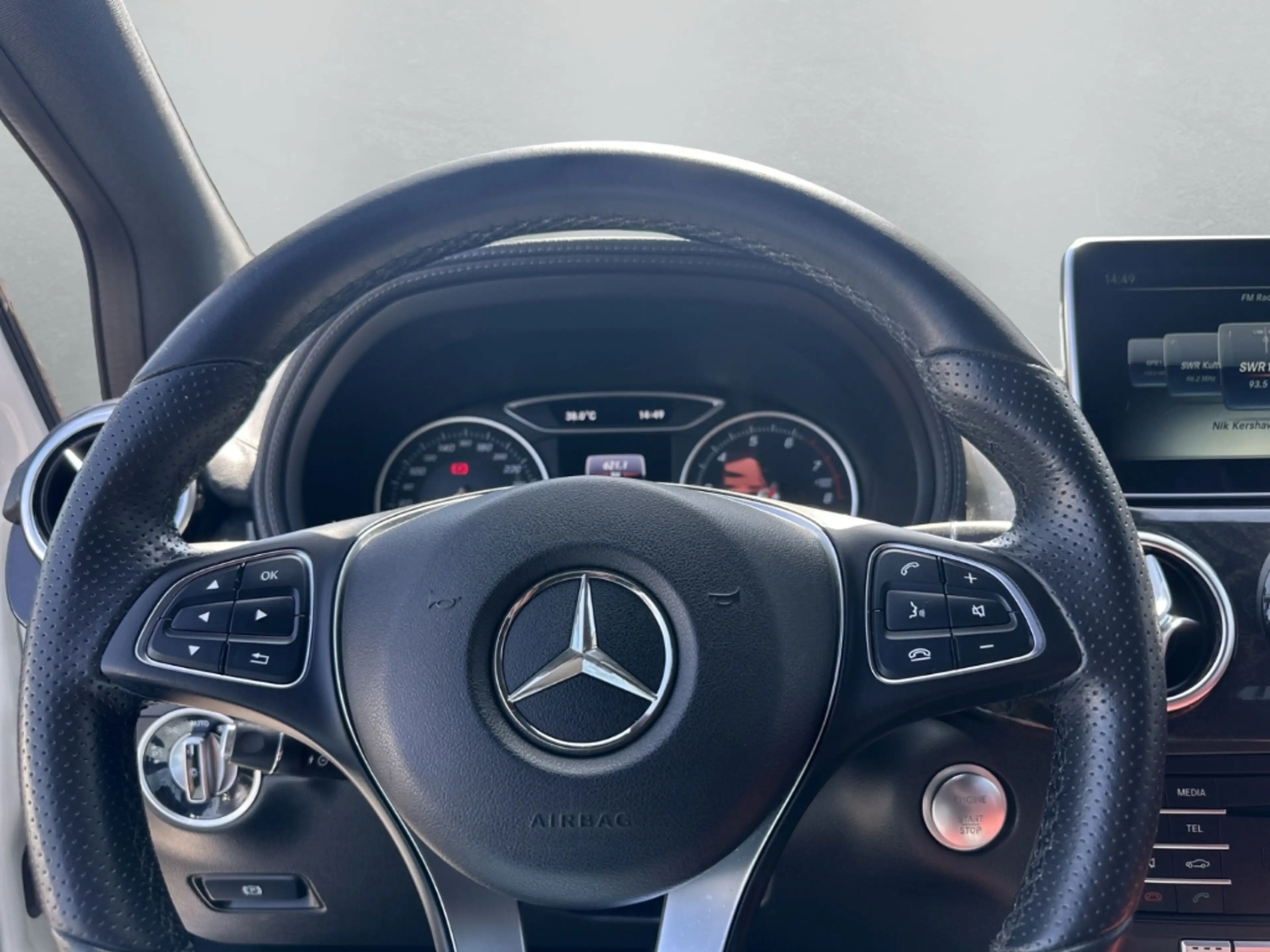 Mercedes-Benz B 220 4Matic Navi Leder Memory Sitze LED Blendfreies Fer — photo 11
