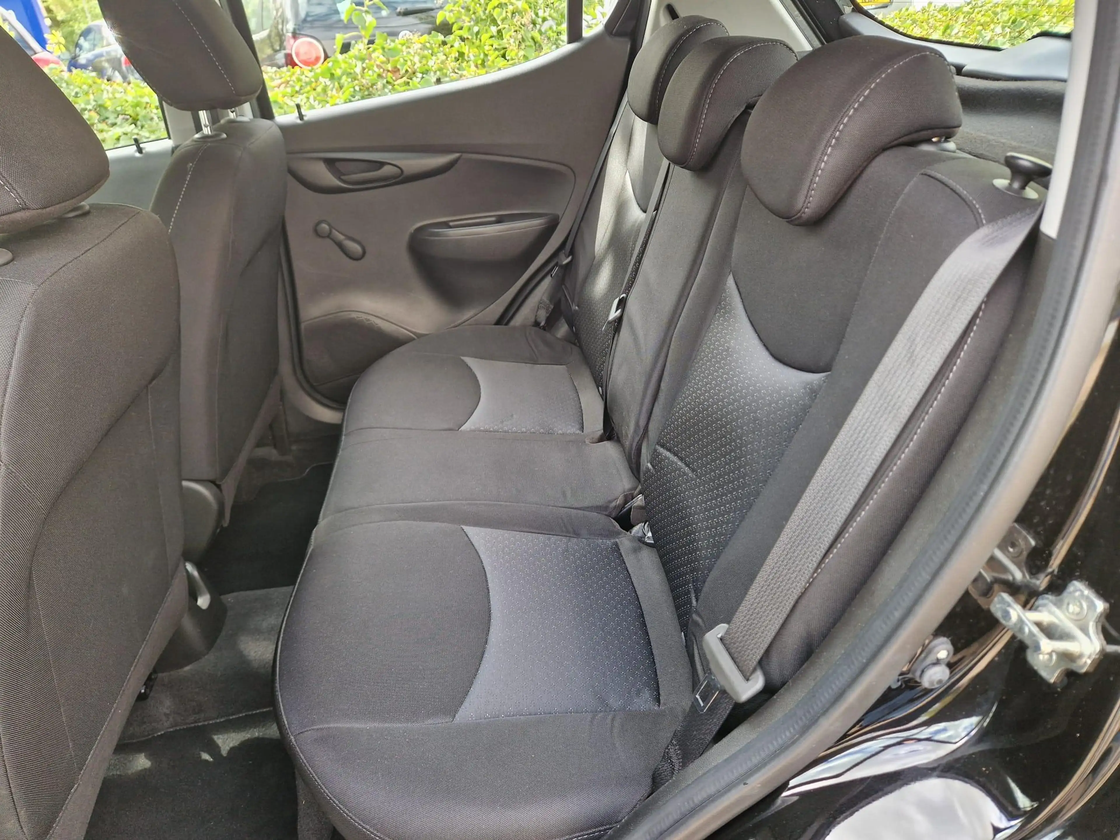 Opel Karl 1.0 ecoFLEX Edition — photo 9