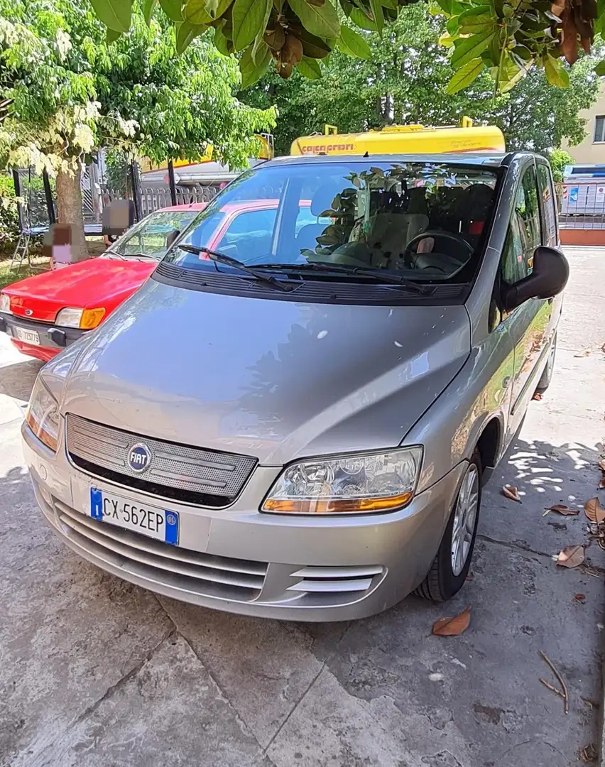 Fiat Multipla 1.6 16v natural power Dynamic - 1