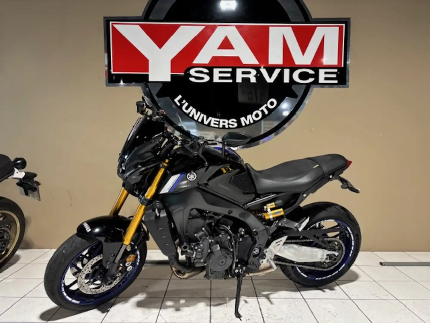 Yamaha MT-09 Black - 1
