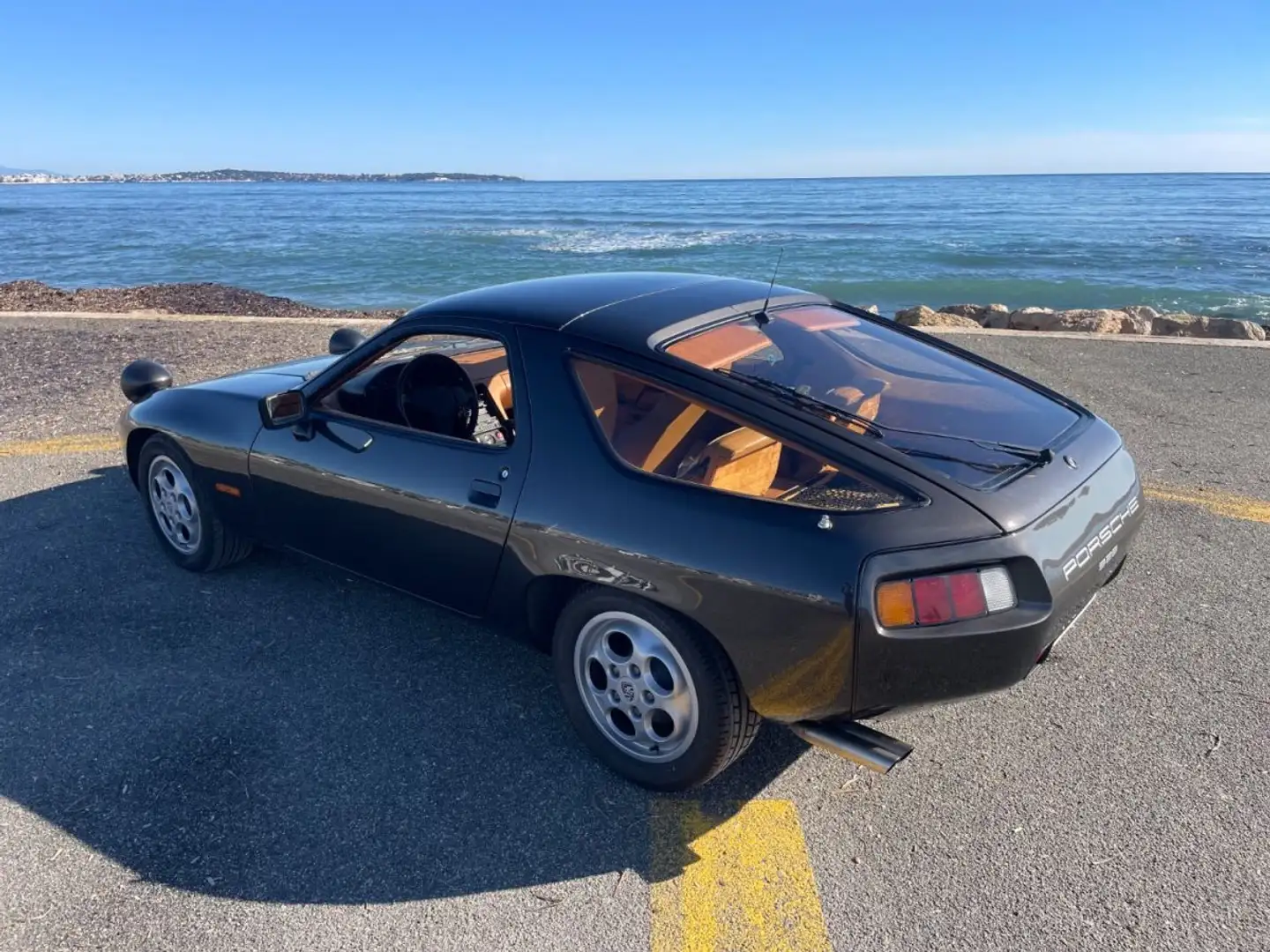 Porsche 928 4.5L 240 CH Grau - 2