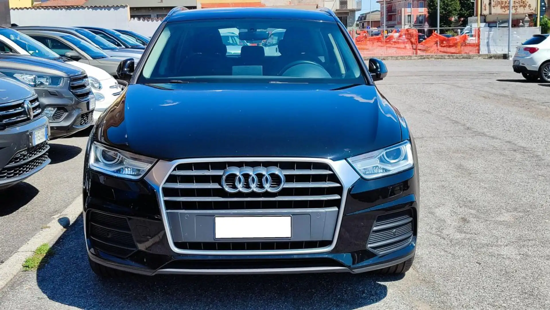 Audi Q3 2.0 TDI 120 CV S tronic Business Noir - 2