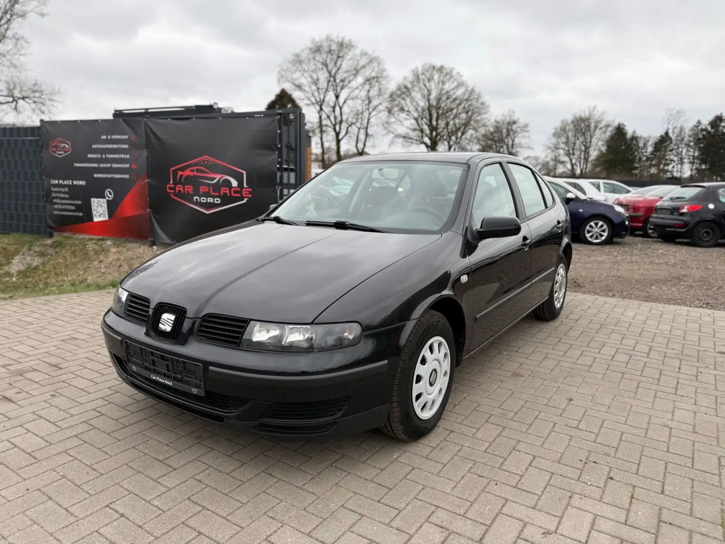 SEAT Leon 1.4 TÜV NEU/2. HAND/5 TÜRER/KLIMAANLAGE Schwarz - 1