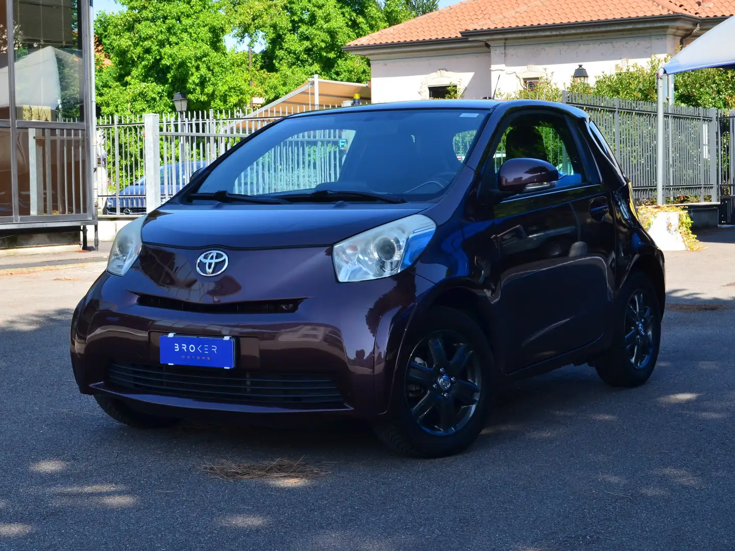 Toyota iQ 1.0 cvt Automatica Marrone - 1