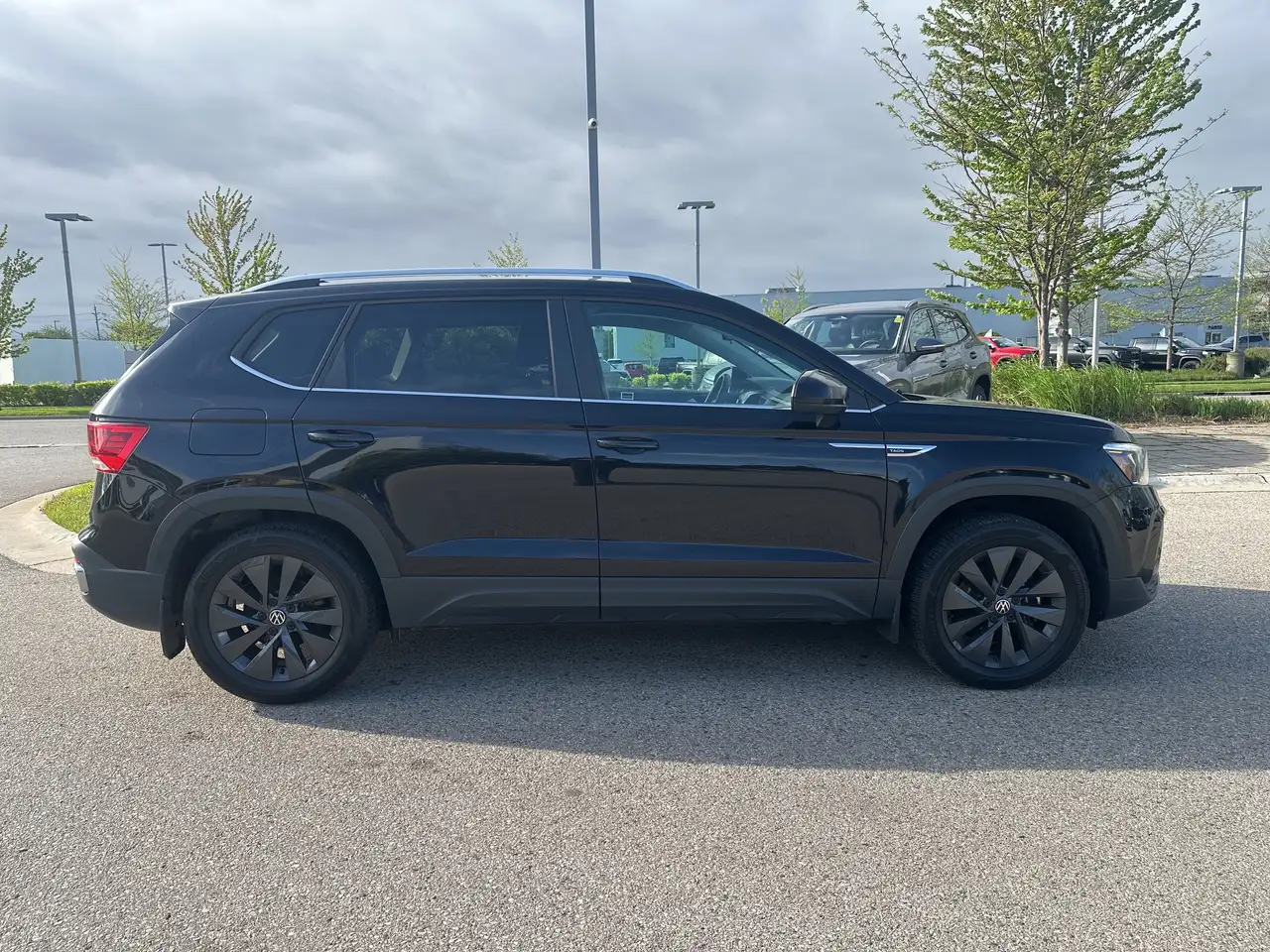 Volkswagen Taos снимка Volkswagen Taos