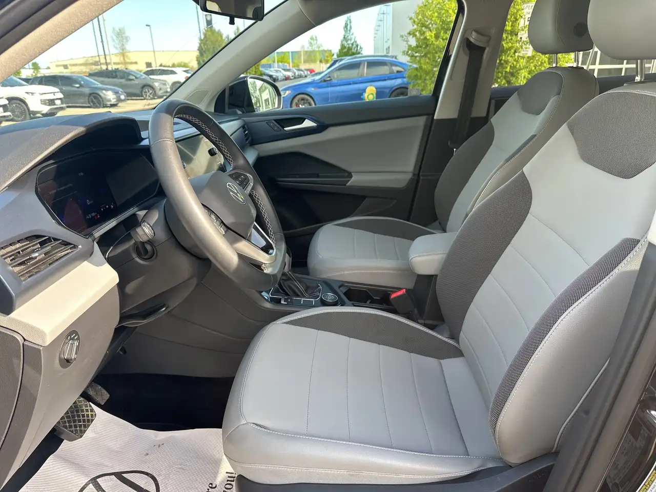 Volkswagen Taos снимка Volkswagen Taos