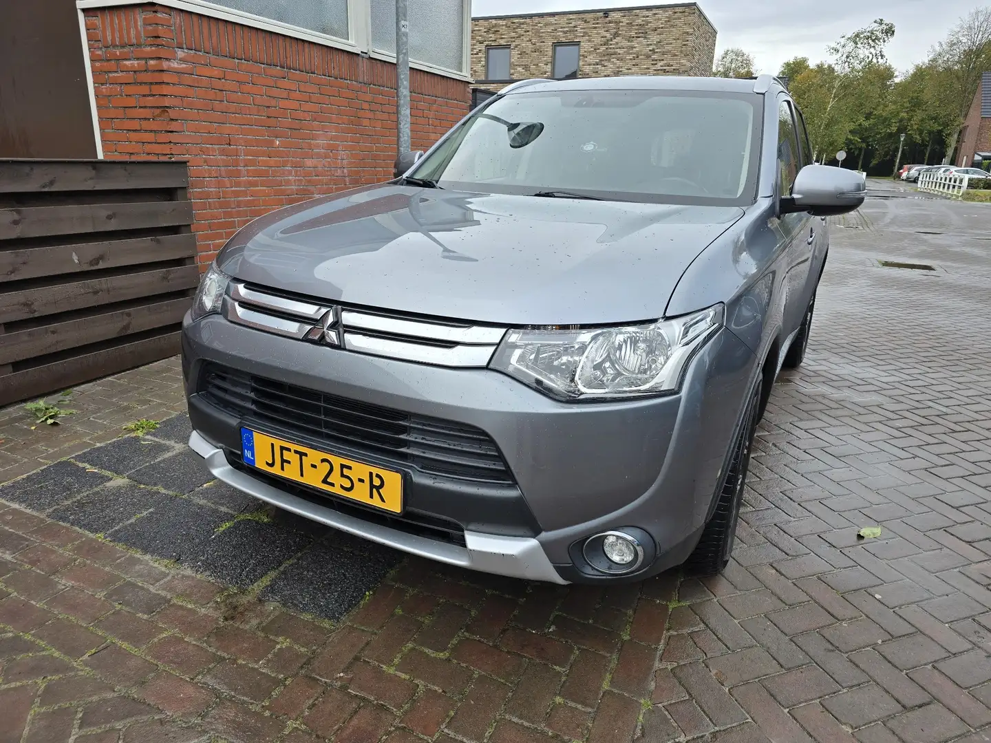 Mitsubishi Outlander 2.2 DI-D Exec Ed 4WD Grey - 1