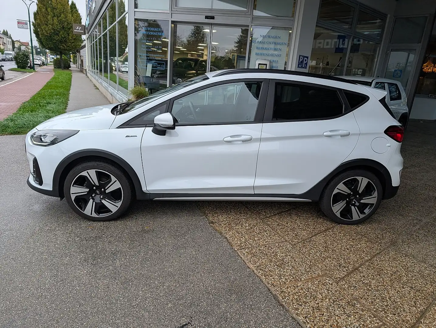 Ford Fiesta Active 1,0 EcoBoost Start/Stop Weiß - 2