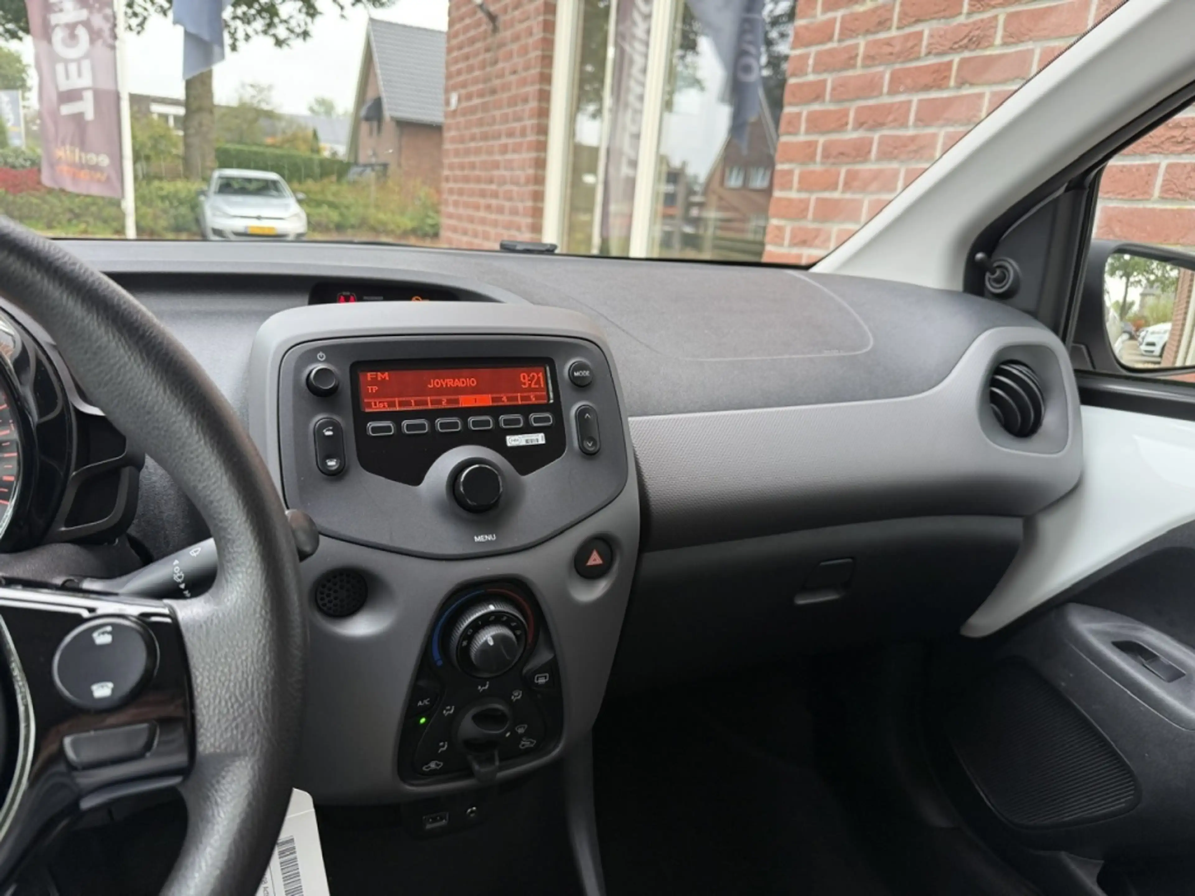 Peugeot 108 1.0 e-VTi Active AIRCO / RIJKLAAR / INCL GARANTIE — photo 24
