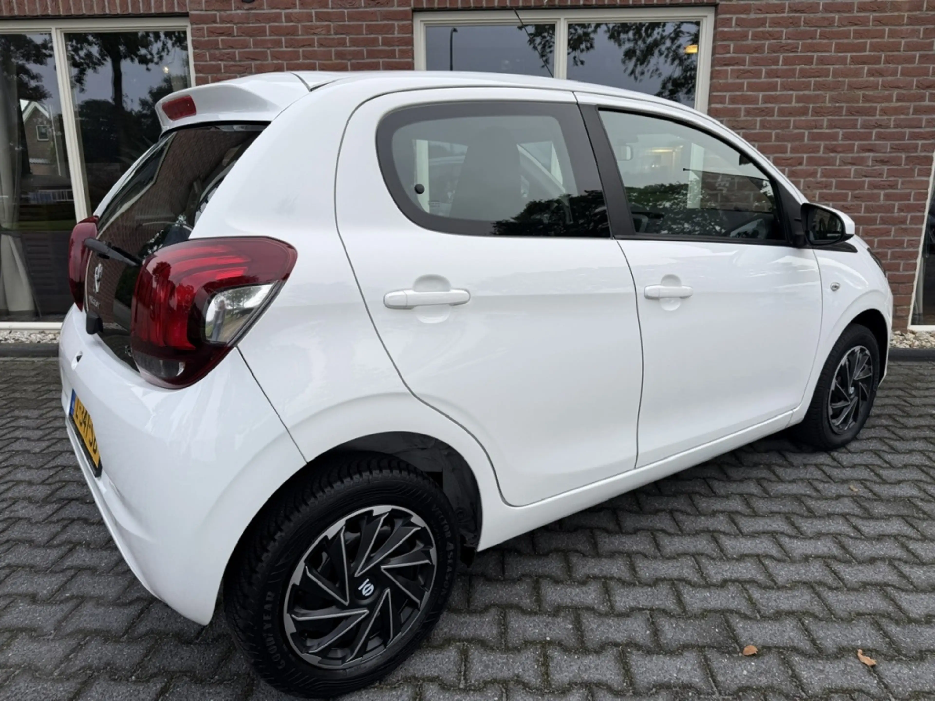 Peugeot 108 1.0 e-VTi Active AIRCO / RIJKLAAR / INCL GARANTIE — photo 36
