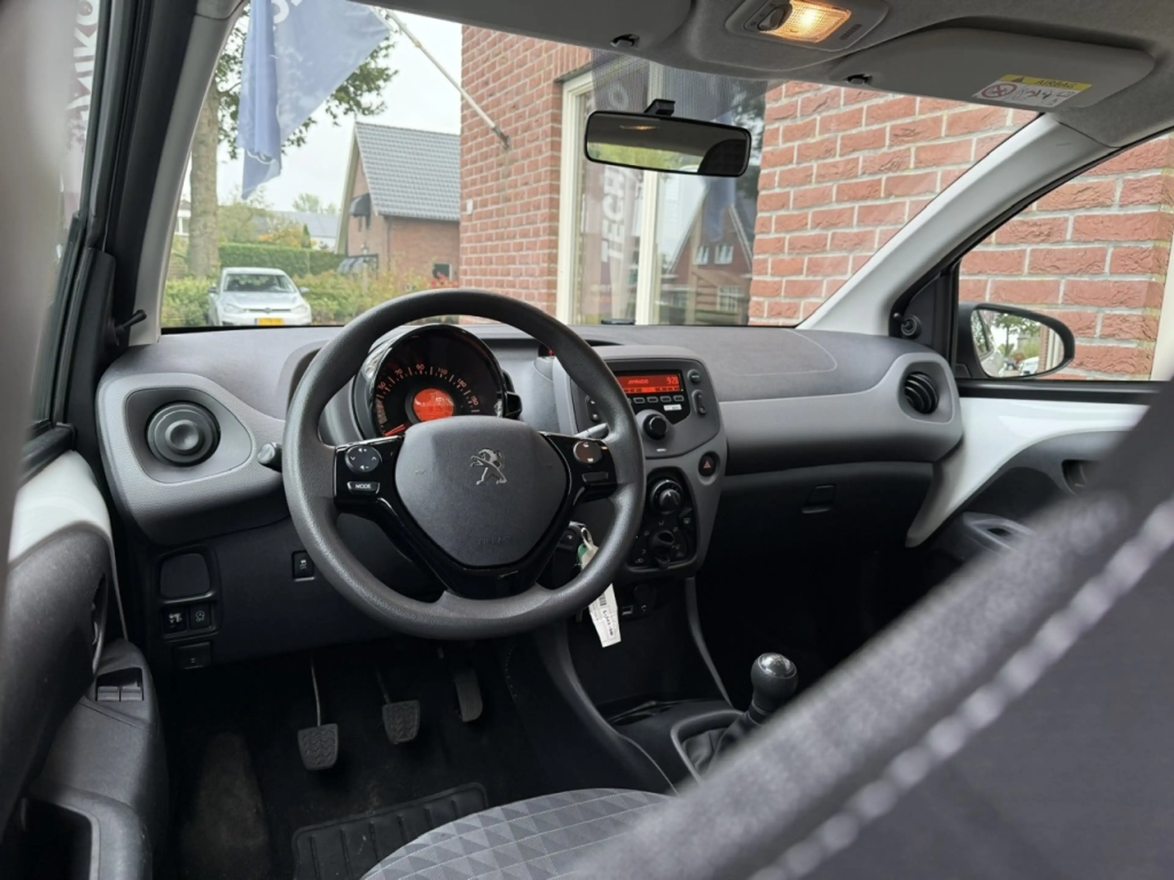 Peugeot 108 1.0 e-VTi Active AIRCO / RIJKLAAR / INCL GARANTIE — photo 3