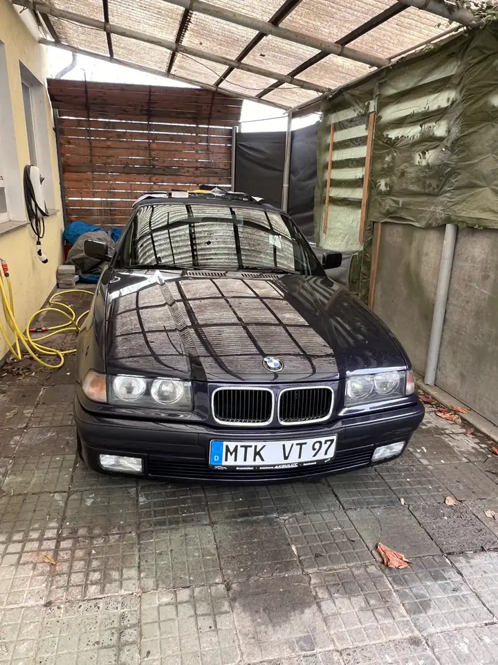 BMW 318i, foto 4