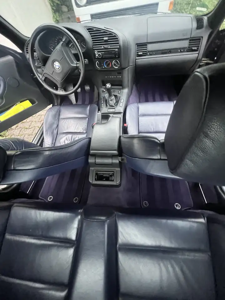 BMW 318i, foto 11