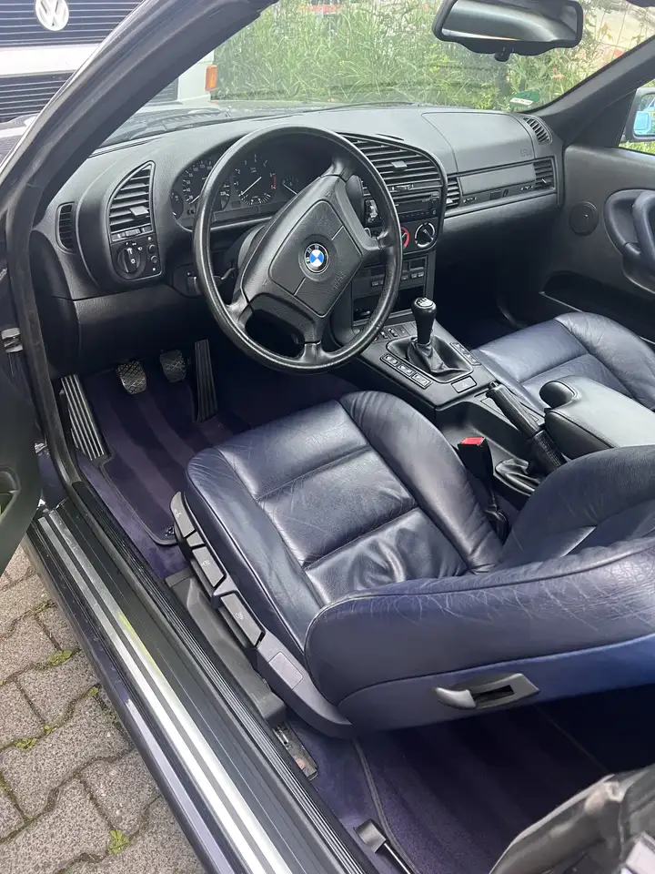 BMW 318i, foto 12