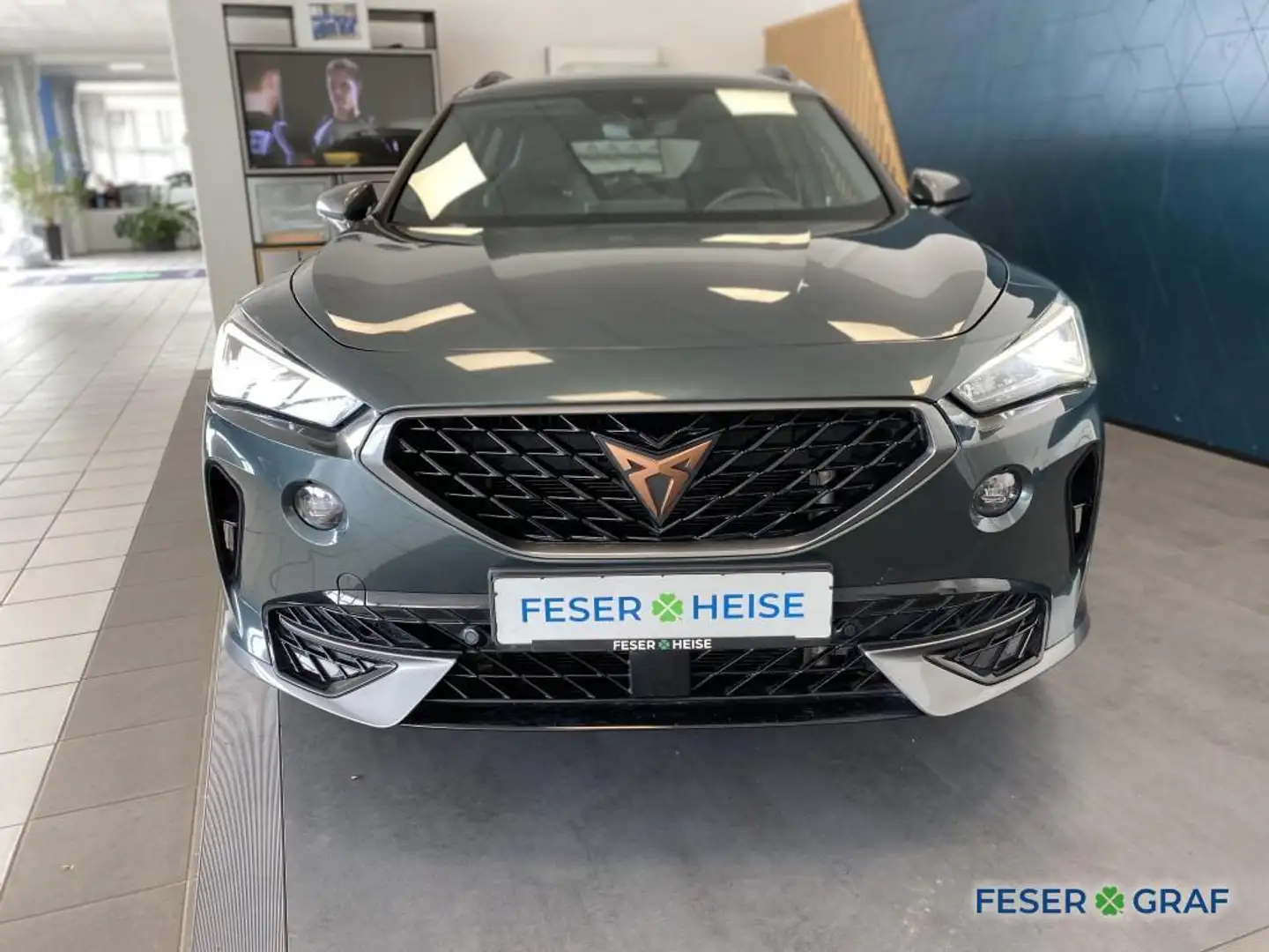 CUPRA Formentor VZ 1.4 e-HYBRID OPF LED*Navi*Mirror*Keyless*SHZ*DA Grün - 2
