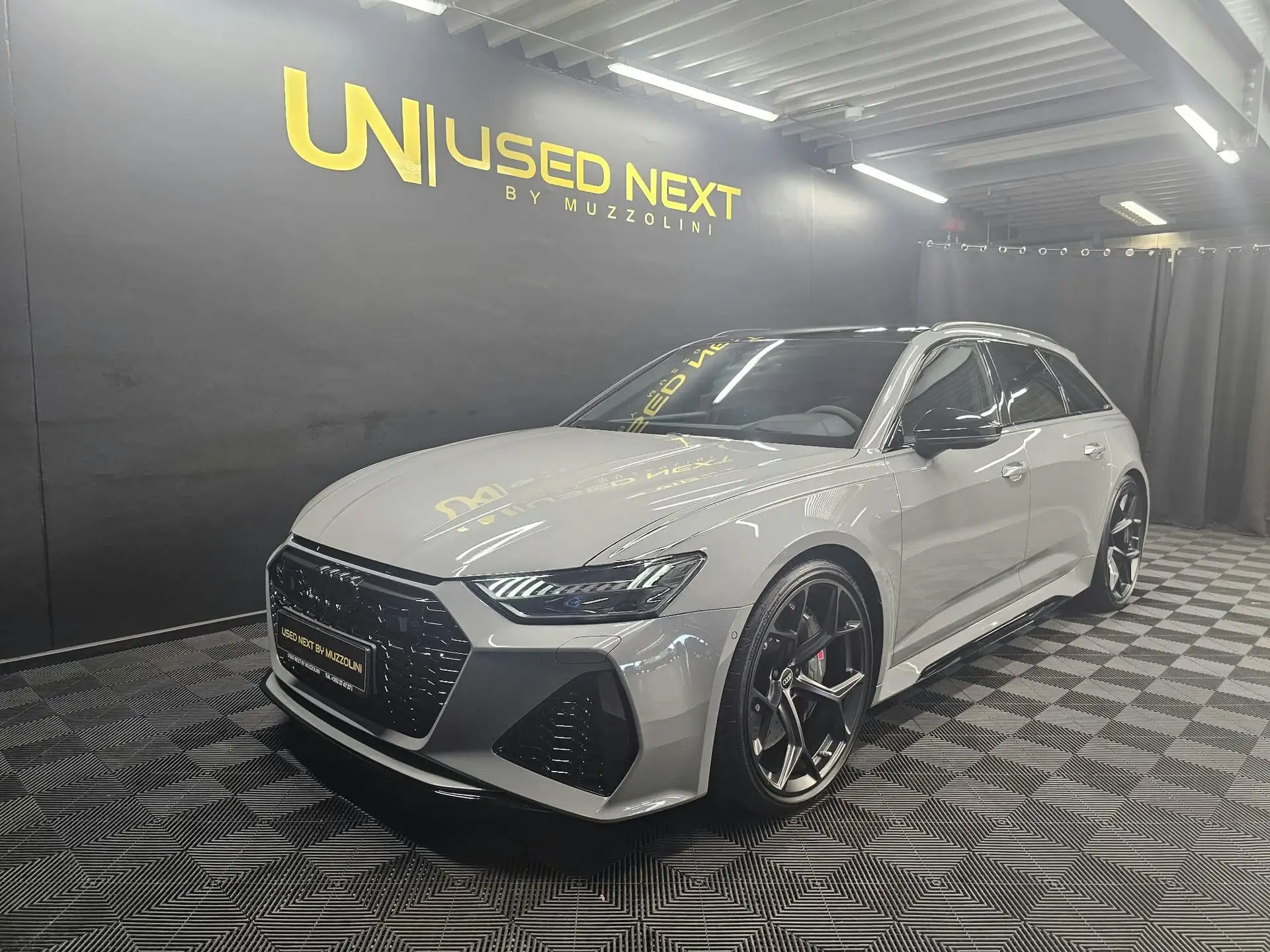 Audi RS6 4.0 TFSI 2024 화이트 사진 1