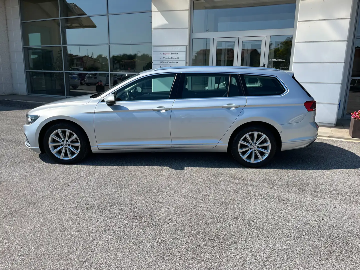 Volkswagen Passat Variant Passat VIII '19 Variant 2.0 tdi Business 150cv dsg Argento - 2