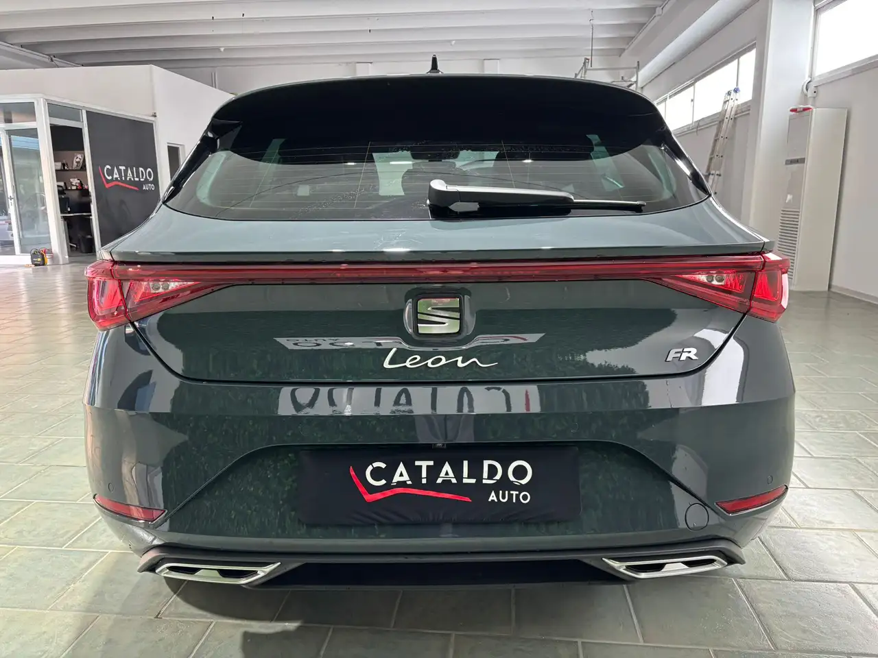 SEAT Leon Leon IV 2020 1.5 hybrid FR 116cv dsg 4