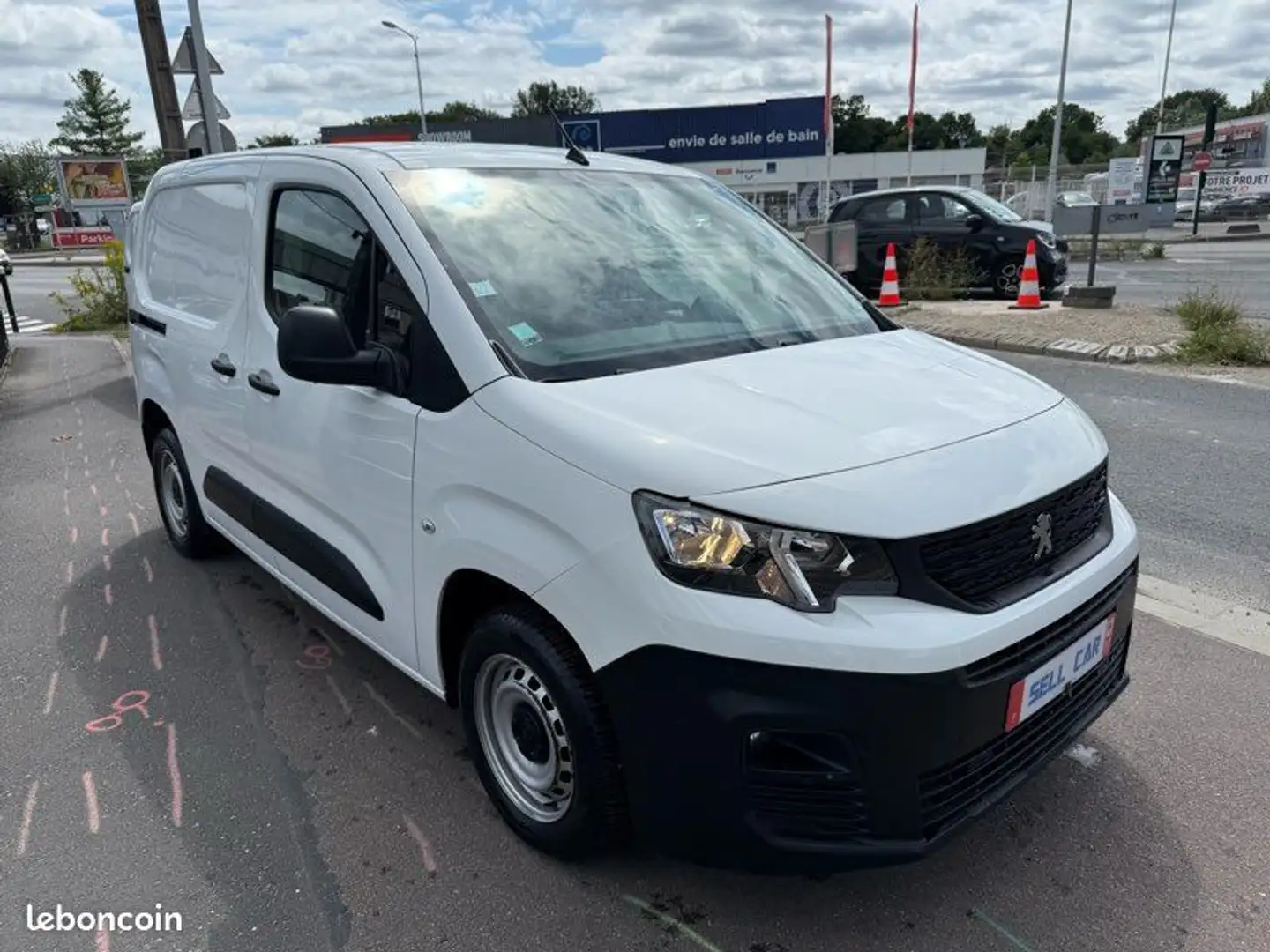 Peugeot Partner 1.5 bluehdi Premium GPS 8125 HT Weiß - 2