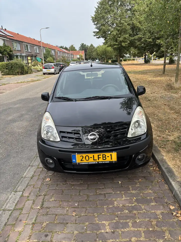 Nissan Pixo