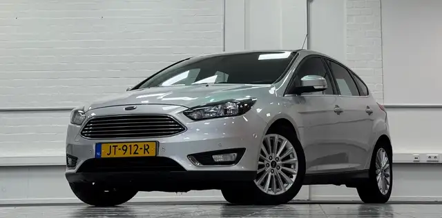 Ford Focus 1.5i Titanium 1e Eigenaar 100% Onderhouden Navi Pa
