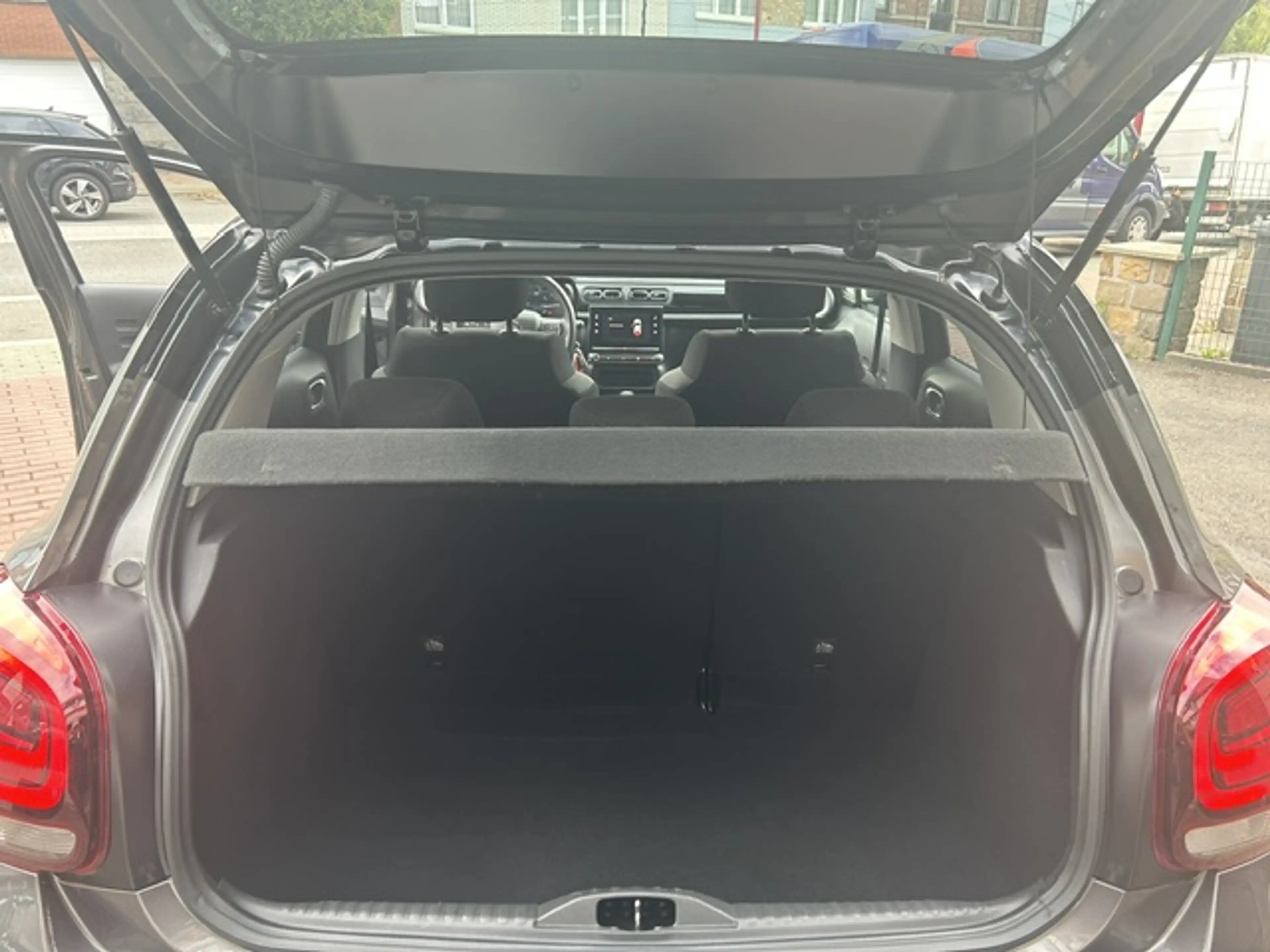 Citroen C3 C3 1.5 BlueHDi Shine S — photo 15