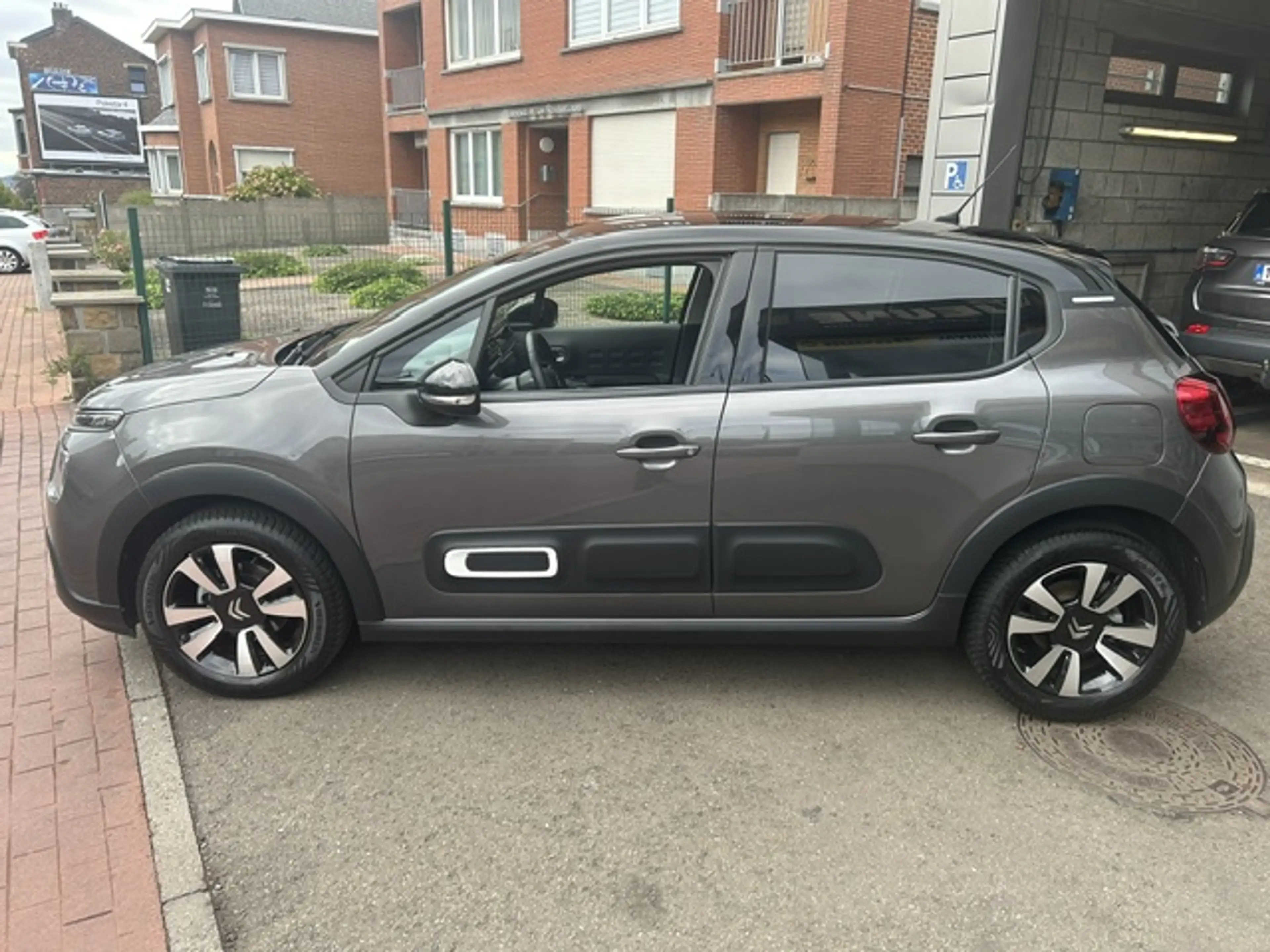 Citroen C3 C3 1.5 BlueHDi Shine S — photo 5